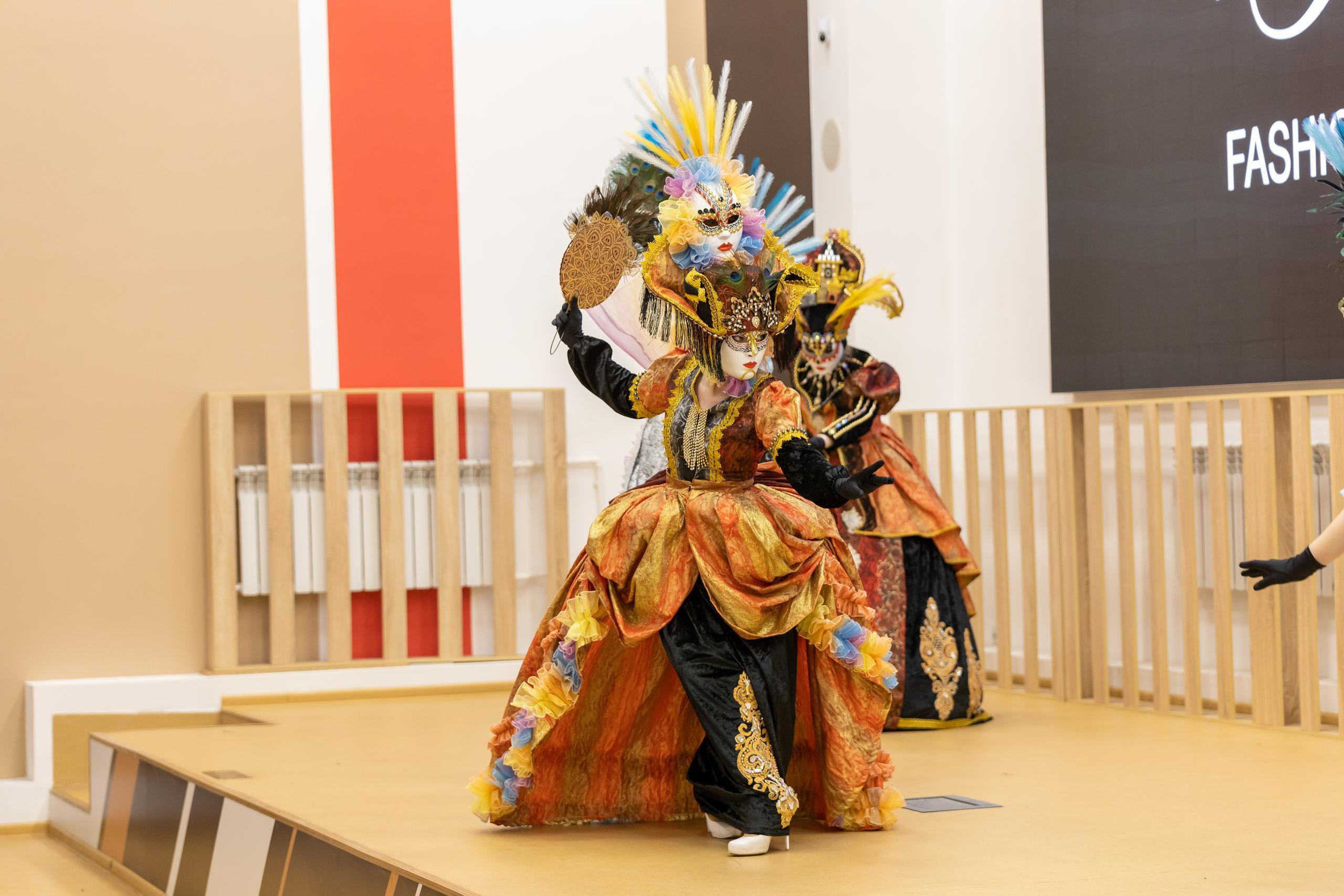 Репортаж 70-200 f2.8 Tamron g2. Показ театр моды «Стиль» («Style» город Тула). Фотограф в Туле Крупский АнДРей. Фотостудия «КАДР71» в Туле