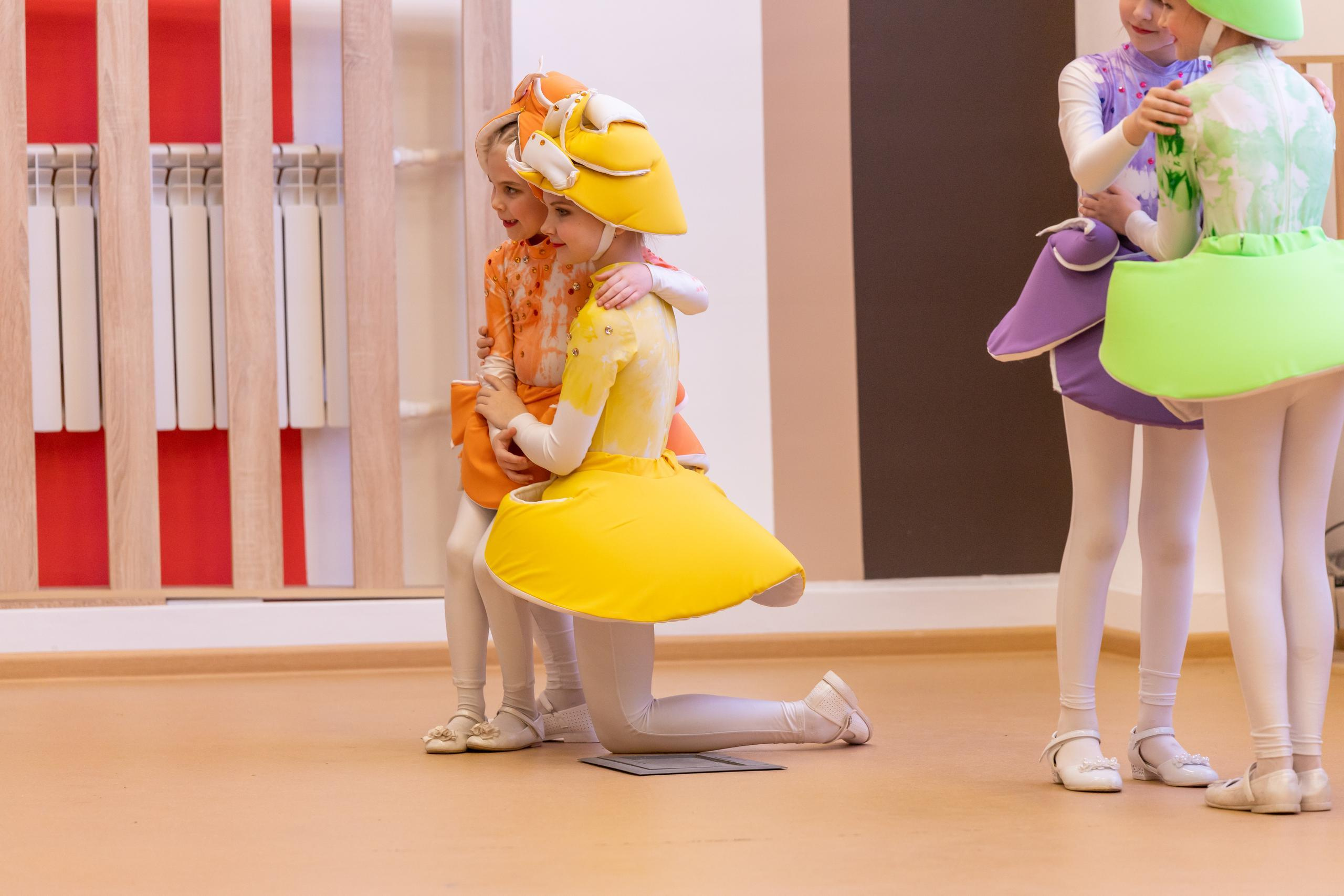 Репортаж 70-200 f2.8 Tamron g2. Показ театр моды «Стиль» («Style» город Тула). Фотограф в Туле Крупский АнДРей. Фотостудия «КАДР71» в Туле