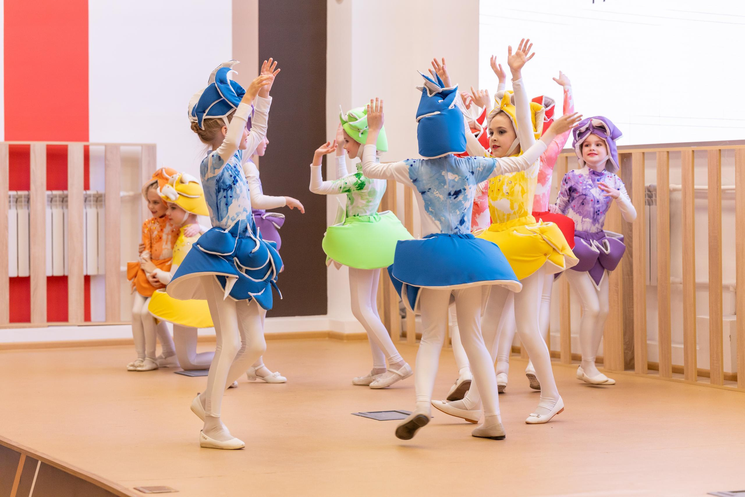 Репортаж 70-200 f2.8 Tamron g2. Показ театр моды «Стиль» («Style» город Тула). Фотограф в Туле Крупский АнДРей. Фотостудия «КАДР71» в Туле