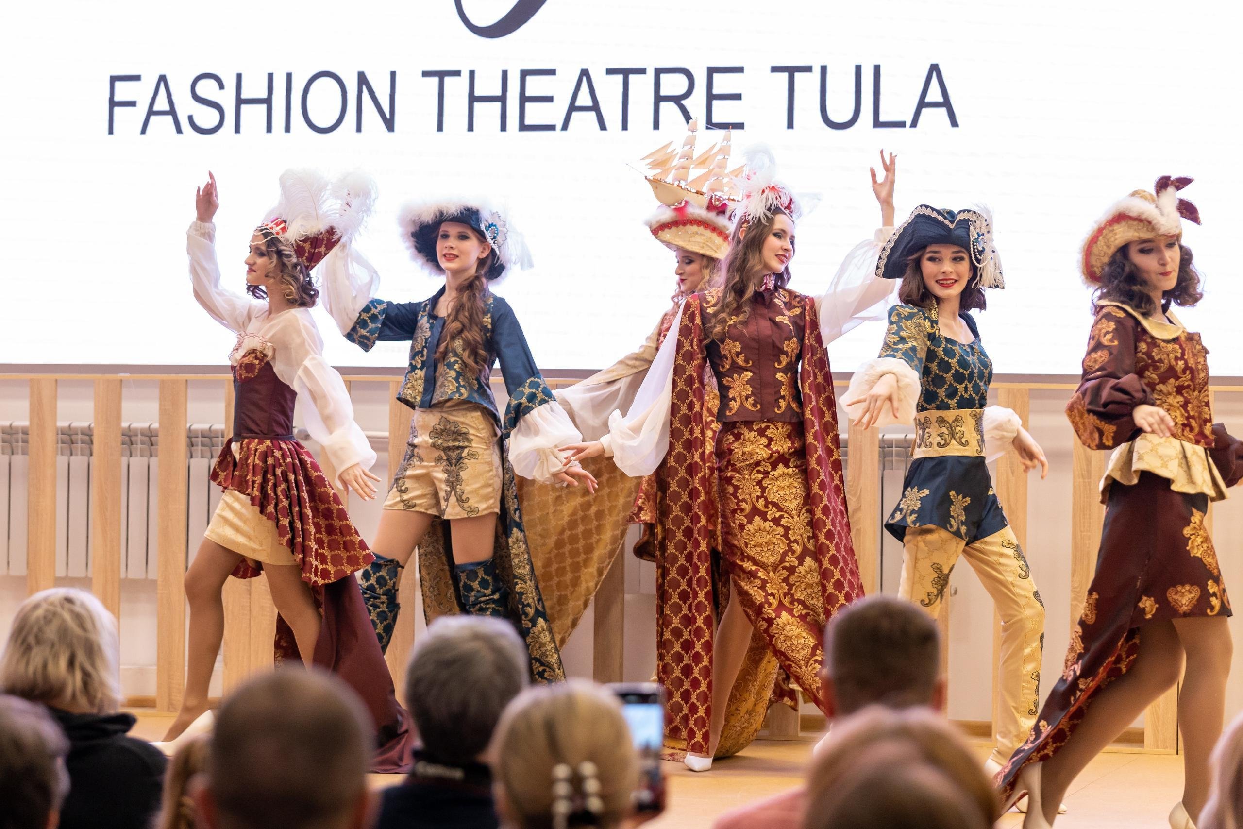 Репортаж 70-200 f2.8 Tamron g2. Показ театр моды «Стиль» («Style» город Тула). Фотограф в Туле Крупский АнДРей. Фотостудия «КАДР71» в Туле