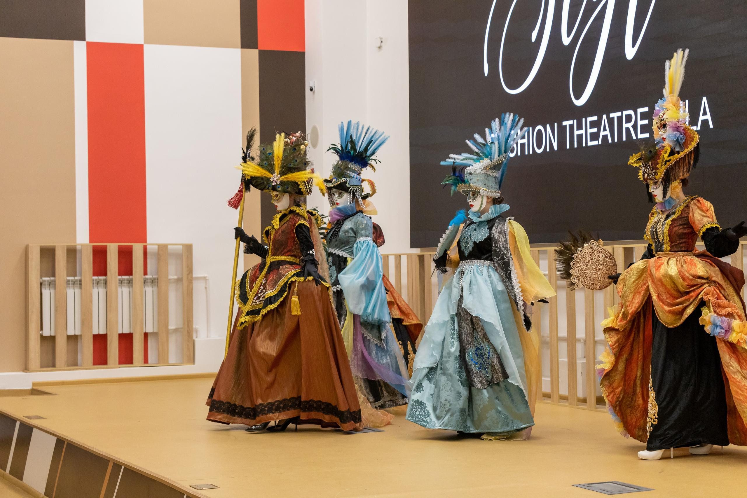 Репортаж 70-200 f2.8 Tamron g2. Показ театр моды «Стиль» («Style» город Тула). Фотограф в Туле Крупский АнДРей. Фотостудия «КАДР71» в Туле