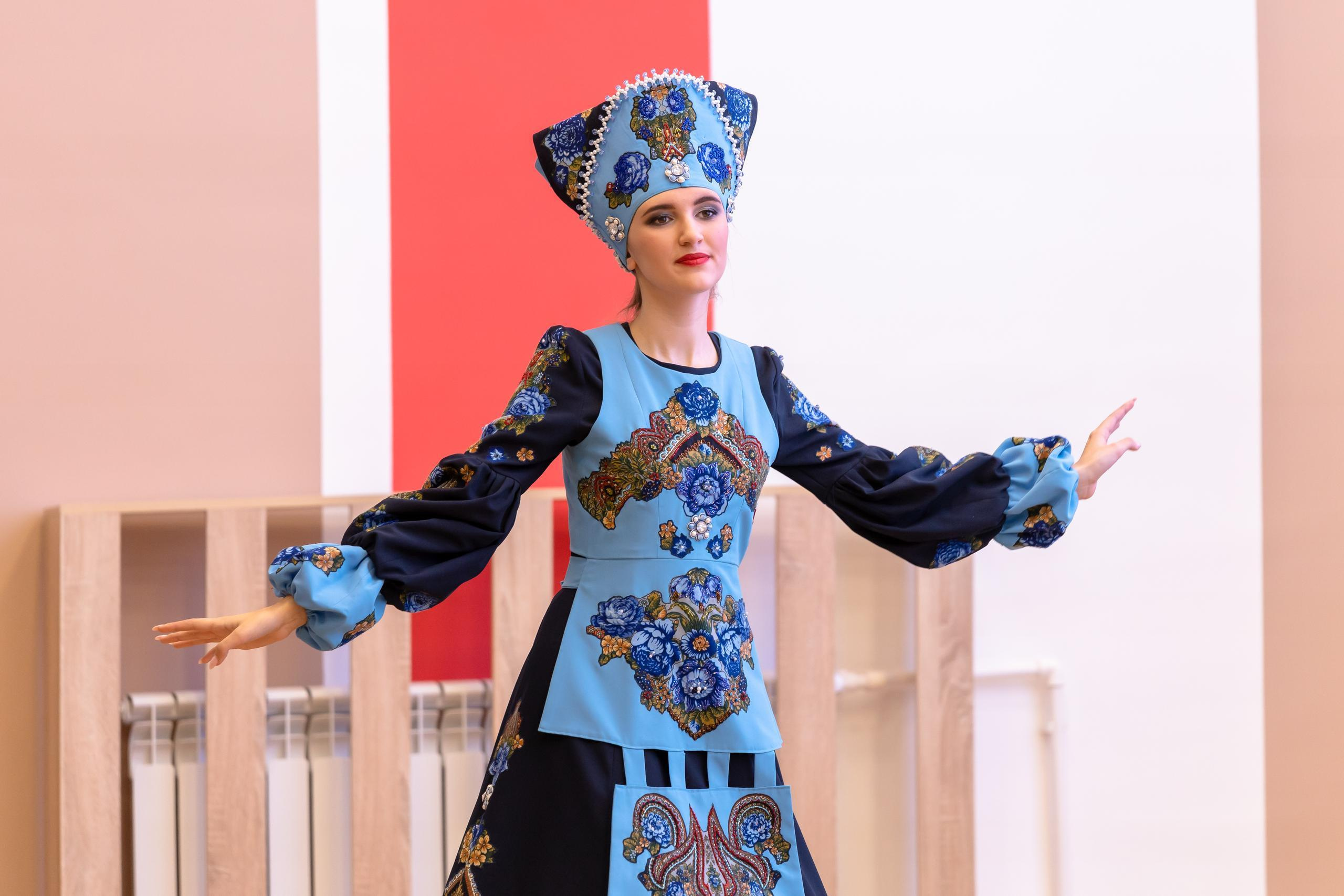 Репортаж 70-200 f2.8 Tamron g2. Показ театр моды «Стиль» («Style» город Тула). Фотограф в Туле Крупский АнДРей. Фотостудия «КАДР71» в Туле