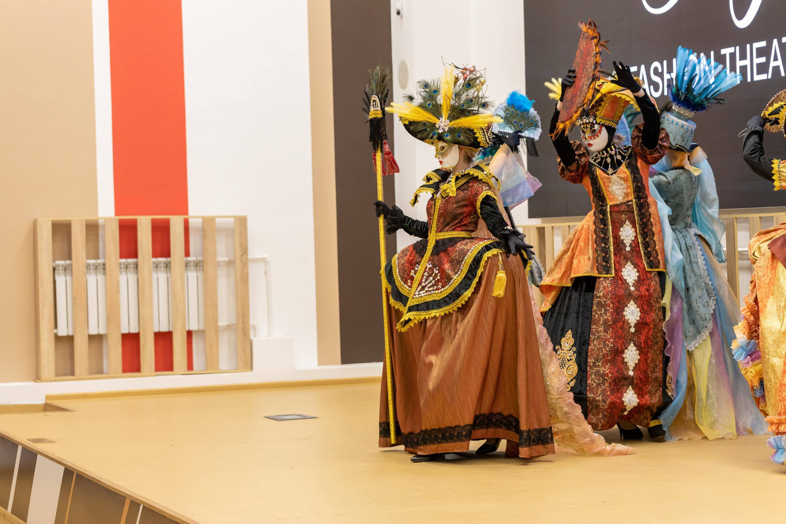 Репортаж 70-200 f2.8 Tamron g2. Показ театр моды «Стиль» («Style» город Тула). Фотограф в Туле Крупский АнДРей. Фотостудия «КАДР71» в Туле