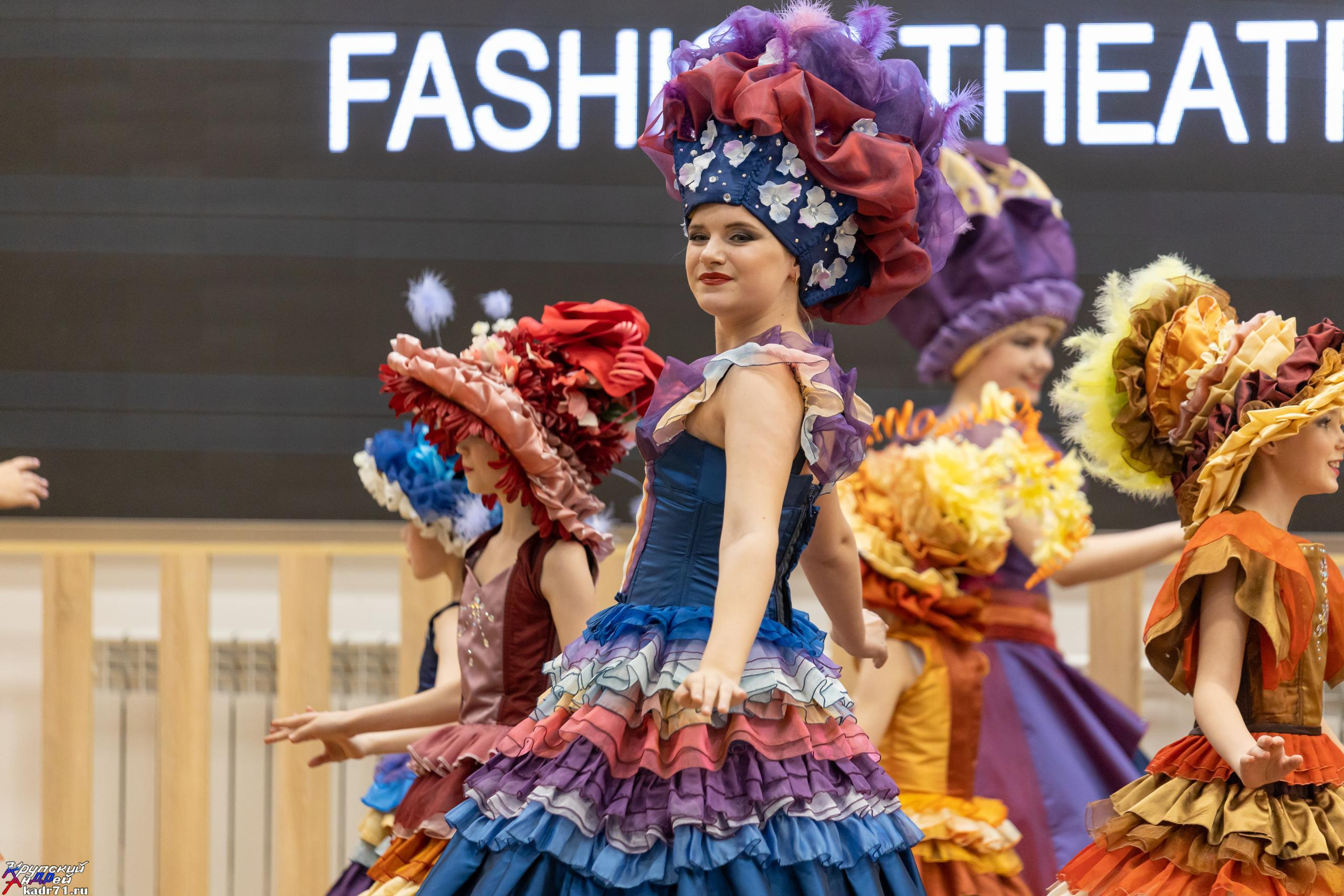 Репортаж 70-200 f2.8 Tamron g2. Показ театр моды «Стиль» («Style» город Тула). Фотограф в Туле Крупский АнДРей. Фотостудия «КАДР71» в Туле