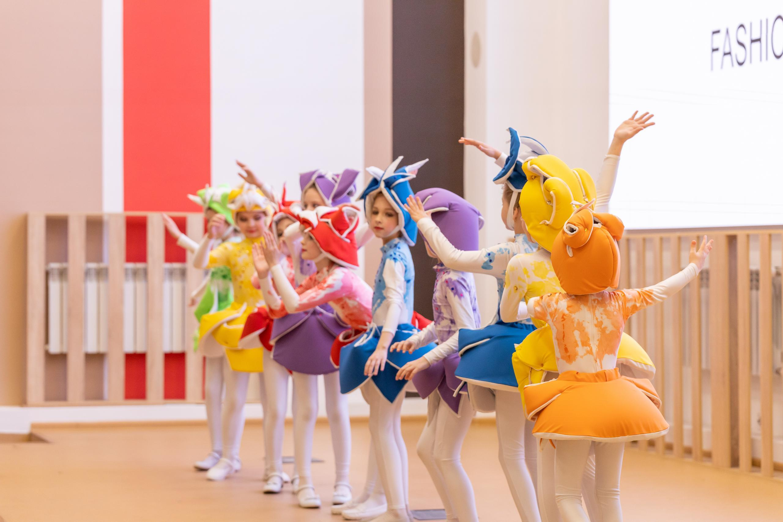 Репортаж 70-200 f2.8 Tamron g2. Показ театр моды «Стиль» («Style» город Тула). Фотограф в Туле Крупский АнДРей. Фотостудия «КАДР71» в Туле