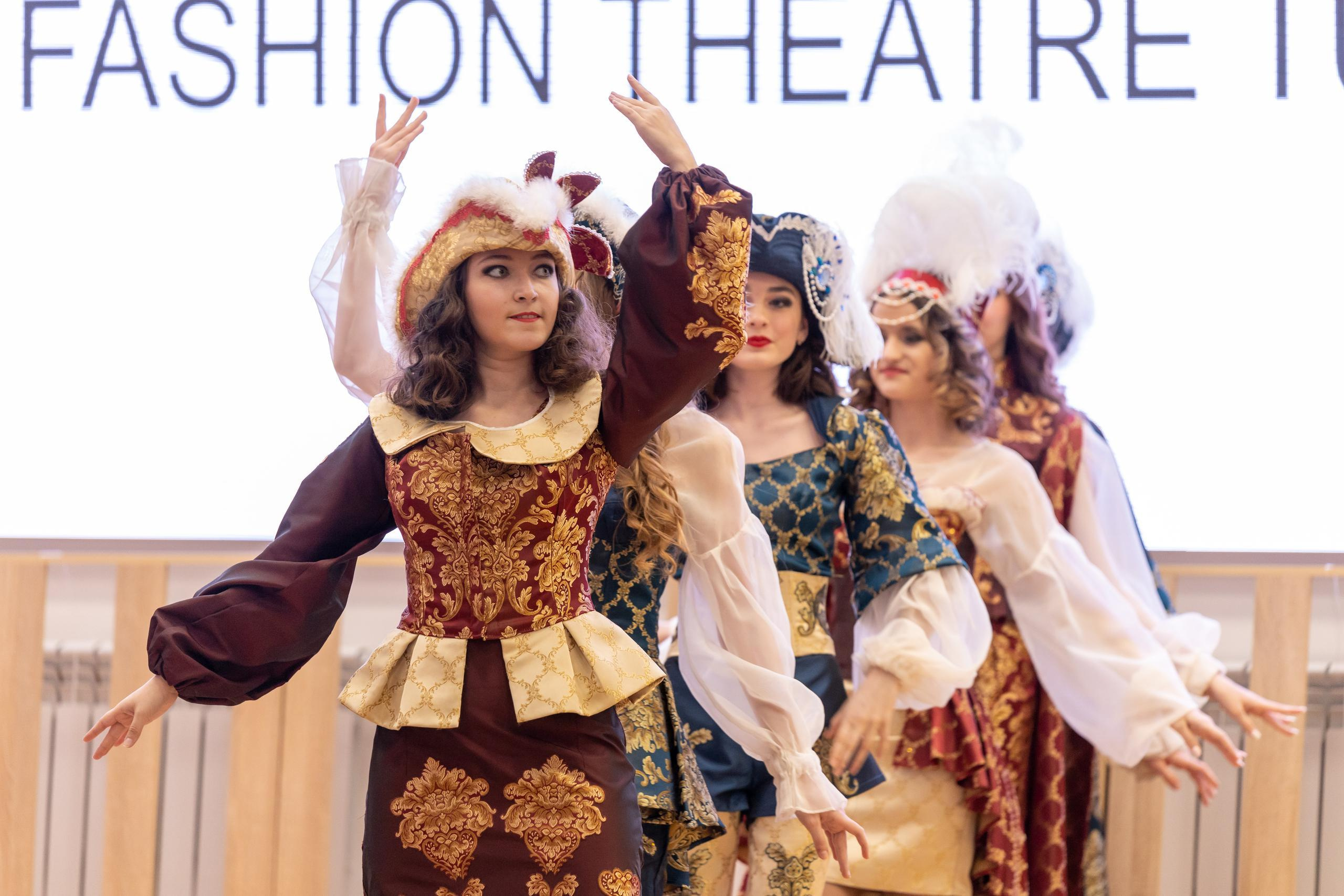 Репортаж 70-200 f2.8 Tamron g2. Показ театр моды «Стиль» («Style» город Тула). Фотограф в Туле Крупский АнДРей. Фотостудия «КАДР71» в Туле