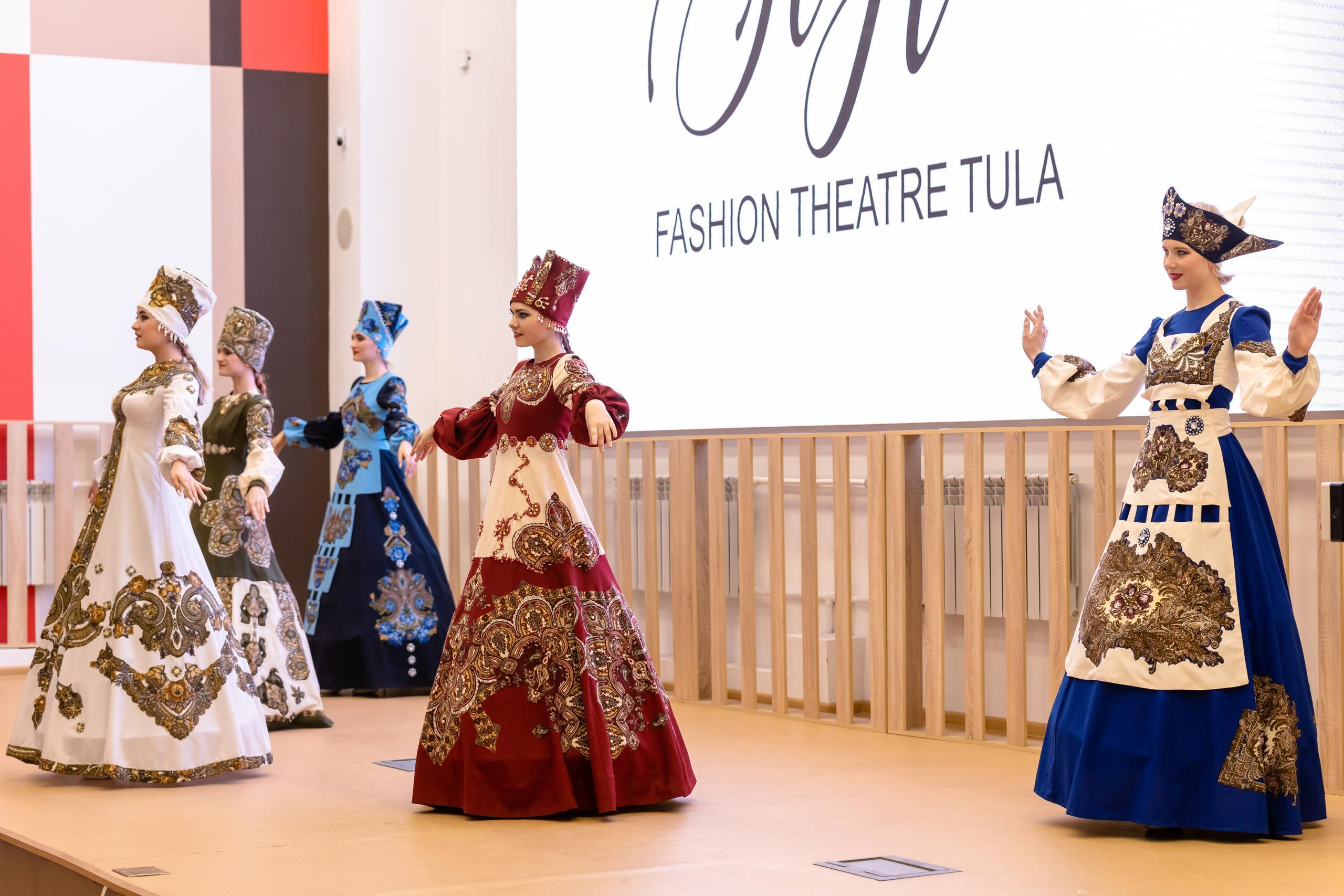 Репортаж 70-200 f2.8 Tamron g2. Показ театр моды «Стиль» («Style» город Тула). Фотограф в Туле Крупский АнДРей. Фотостудия «КАДР71» в Туле