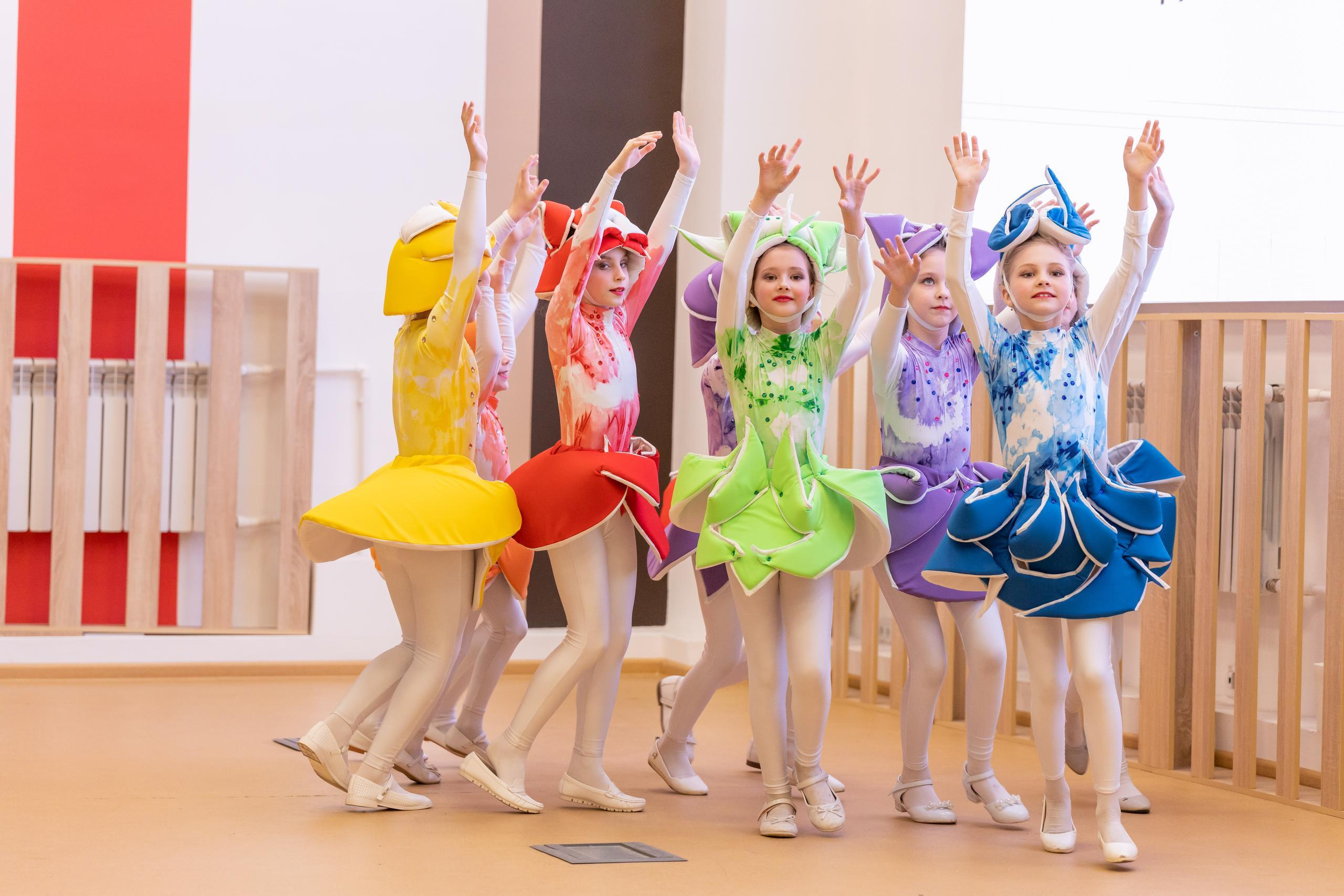 Репортаж 70-200 f2.8 Tamron g2. Показ театр моды «Стиль» («Style» город Тула). Фотограф в Туле Крупский АнДРей. Фотостудия «КАДР71» в Туле