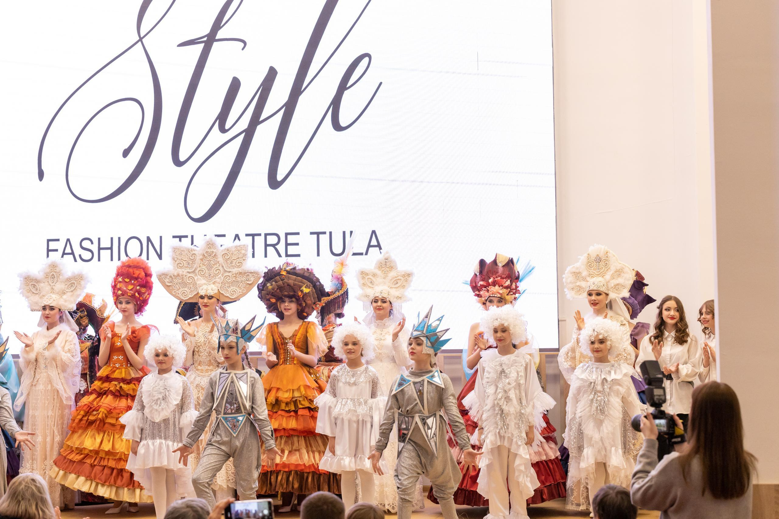 Репортаж 70-200 f2.8 Tamron g2. Показ театр моды «Стиль» («Style» город Тула). Фотограф в Туле Крупский АнДРей. Фотостудия «КАДР71» в Туле