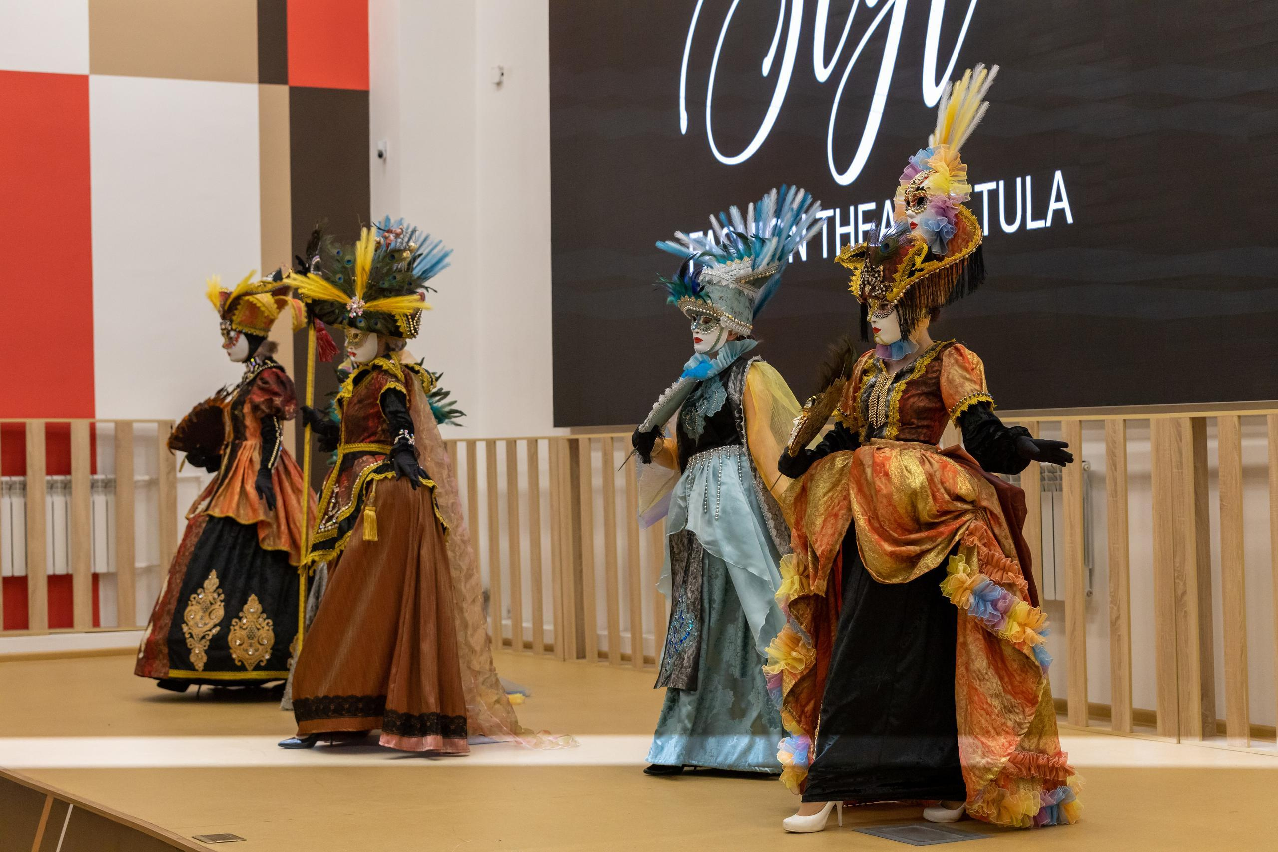 Репортаж 70-200 f2.8 Tamron g2. Показ театр моды «Стиль» («Style» город Тула). Фотограф в Туле Крупский АнДРей. Фотостудия «КАДР71» в Туле