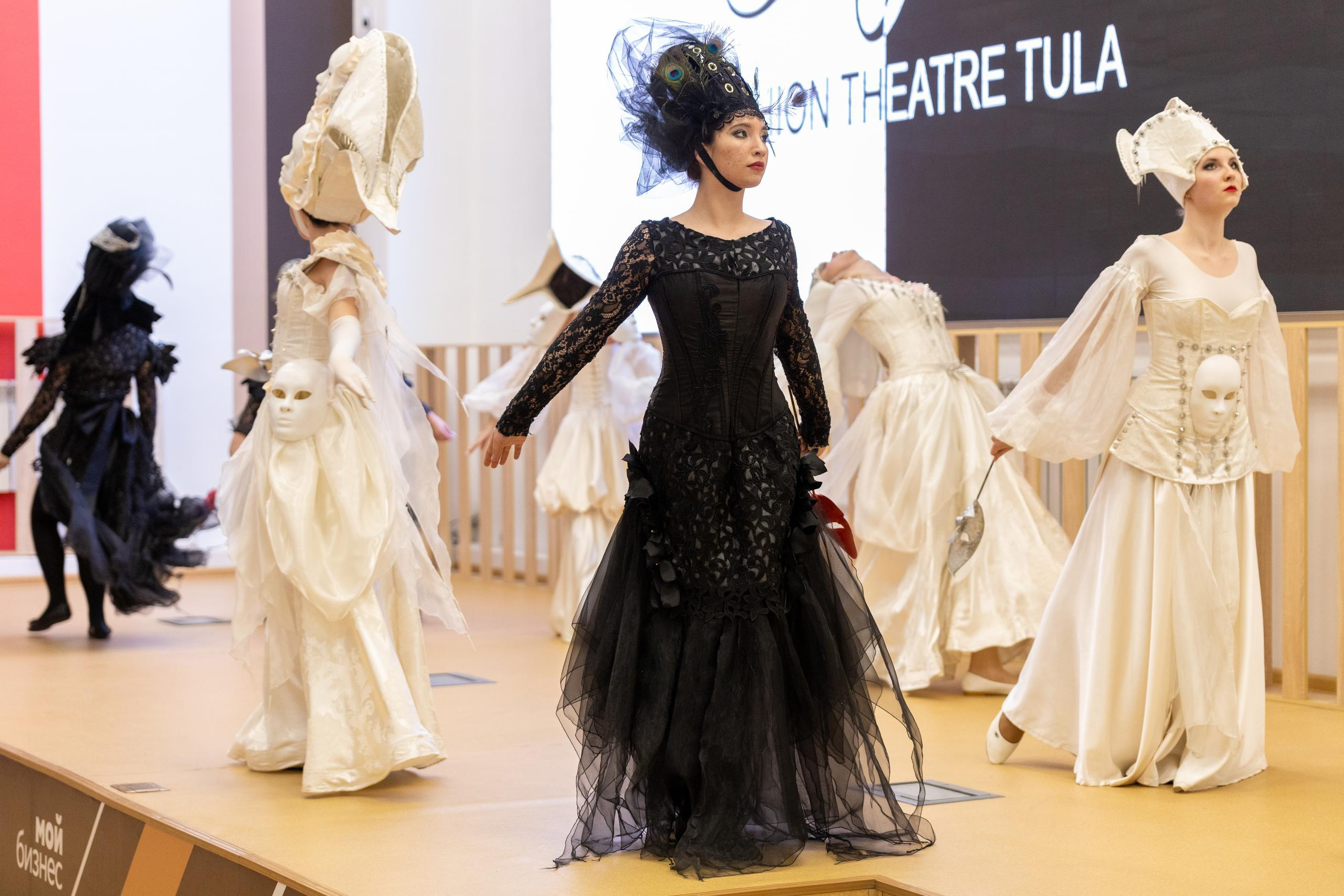 Репортаж 70-200 f2.8 Tamron g2. Показ театр моды «Стиль» («Style» город Тула). Фотограф в Туле Крупский АнДРей. Фотостудия «КАДР71» в Туле