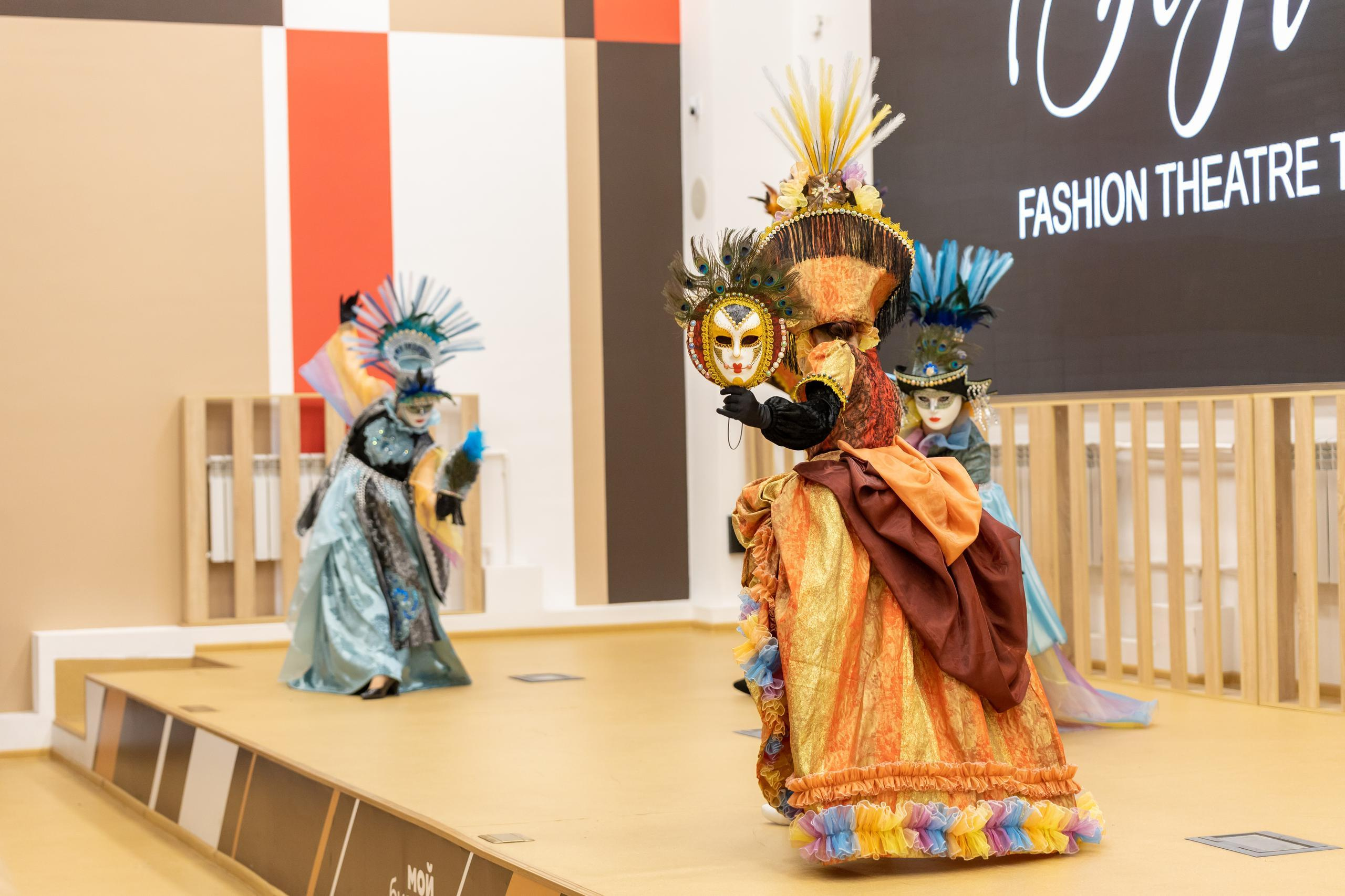 Репортаж 70-200 f2.8 Tamron g2. Показ театр моды «Стиль» («Style» город Тула). Фотограф в Туле Крупский АнДРей. Фотостудия «КАДР71» в Туле