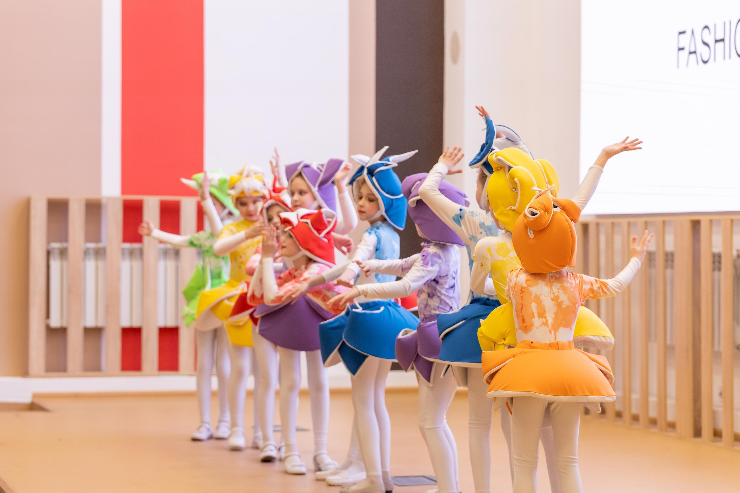 Репортаж 70-200 f2.8 Tamron g2. Показ театр моды «Стиль» («Style» город Тула). Фотограф в Туле Крупский АнДРей. Фотостудия «КАДР71» в Туле