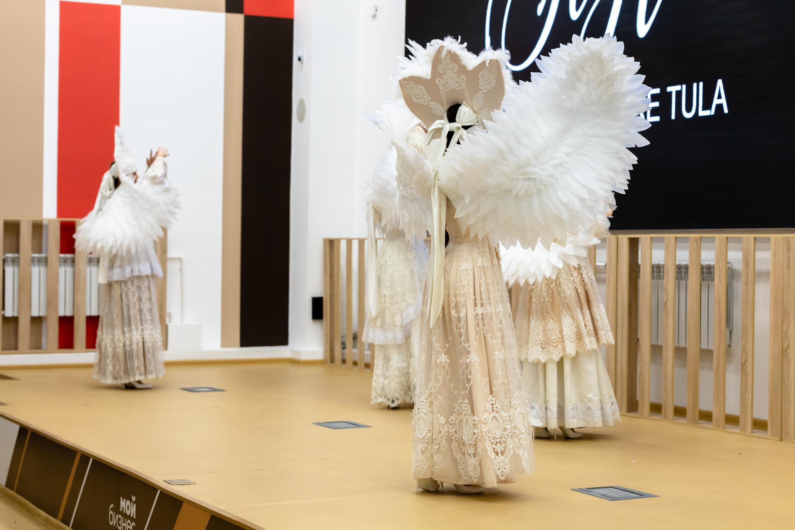 Репортаж 70-200 f2.8 Tamron g2. Показ театр моды «Стиль» («Style» город Тула). Фотограф в Туле Крупский АнДРей. Фотостудия «КАДР71» в Туле