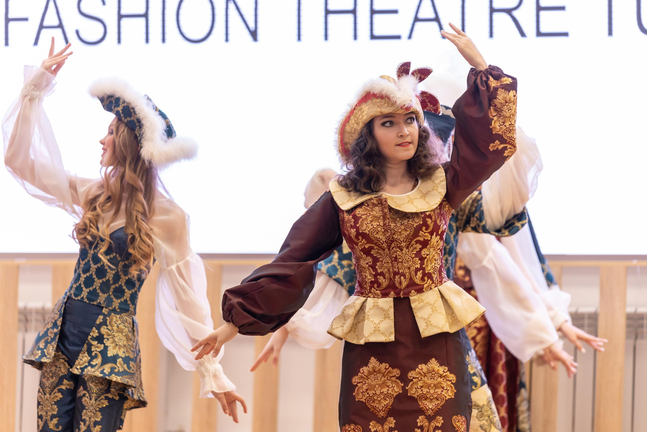 Репортаж 70-200 f2.8 Tamron g2. Показ театр моды «Стиль» («Style» город Тула). Фотограф в Туле Крупский АнДРей. Фотостудия «КАДР71» в Туле