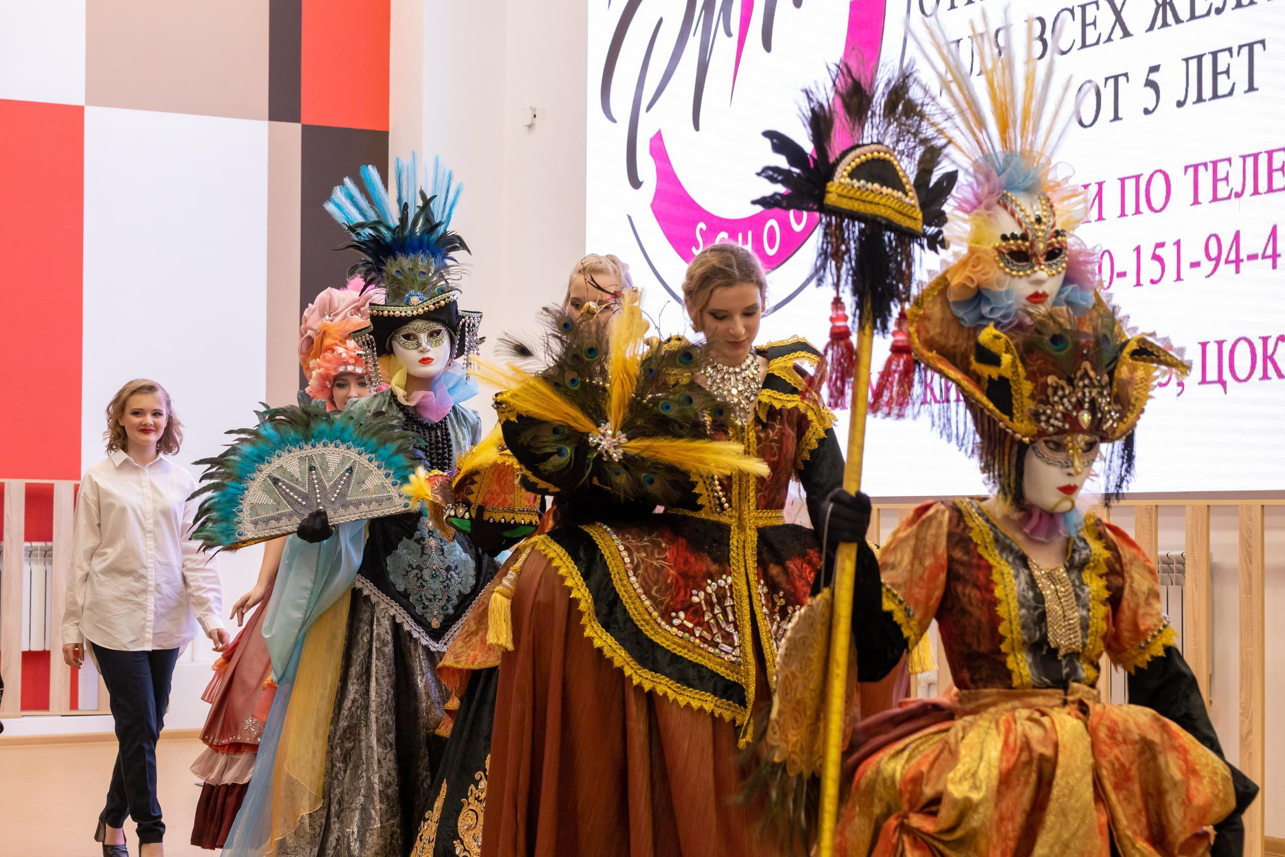 Репортаж 70-200 f2.8 Tamron g2. Показ театр моды «Стиль» («Style» город Тула). Фотограф в Туле Крупский АнДРей. Фотостудия «КАДР71» в Туле