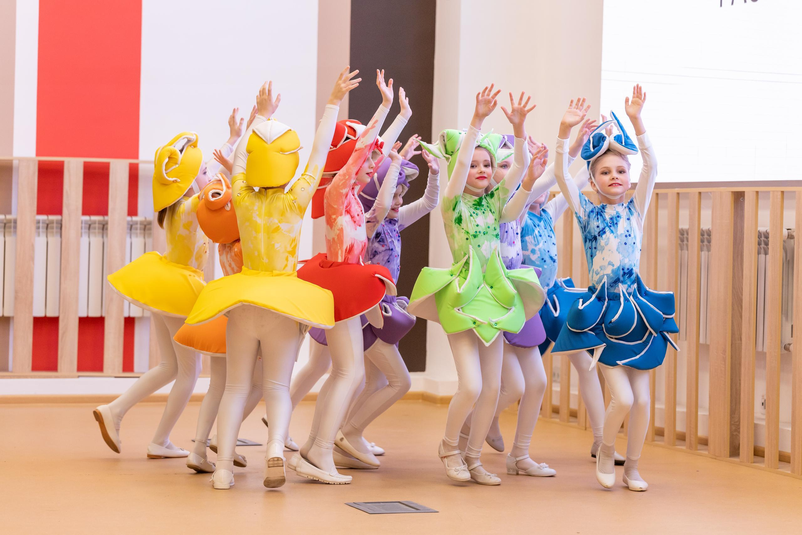 Репортаж 70-200 f2.8 Tamron g2. Показ театр моды «Стиль» («Style» город Тула). Фотограф в Туле Крупский АнДРей. Фотостудия «КАДР71» в Туле