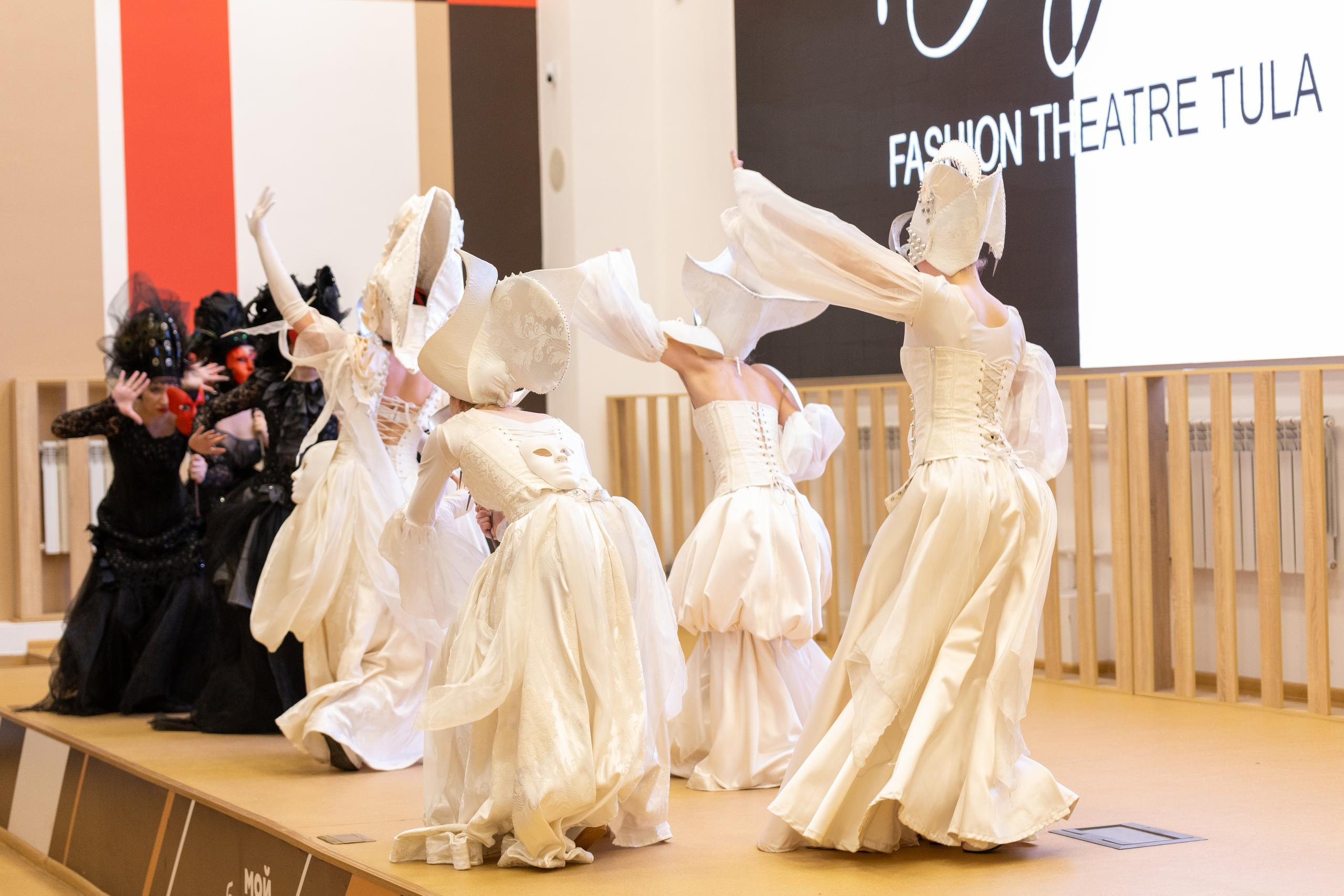 Репортаж 70-200 f2.8 Tamron g2. Показ театр моды «Стиль» («Style» город Тула). Фотограф в Туле Крупский АнДРей. Фотостудия «КАДР71» в Туле