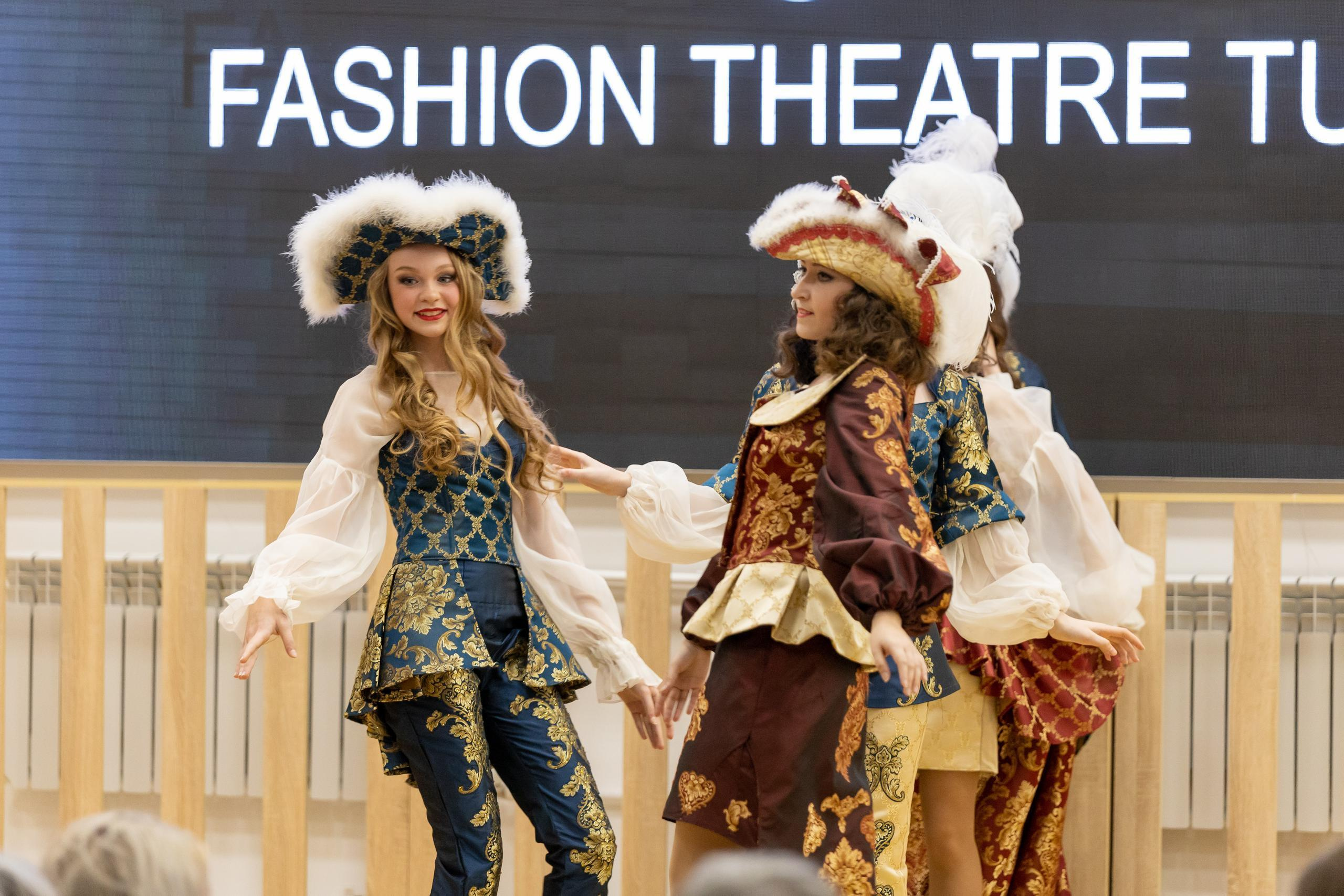 Репортаж 70-200 f2.8 Tamron g2. Показ театр моды «Стиль» («Style» город Тула). Фотограф в Туле Крупский АнДРей. Фотостудия «КАДР71» в Туле