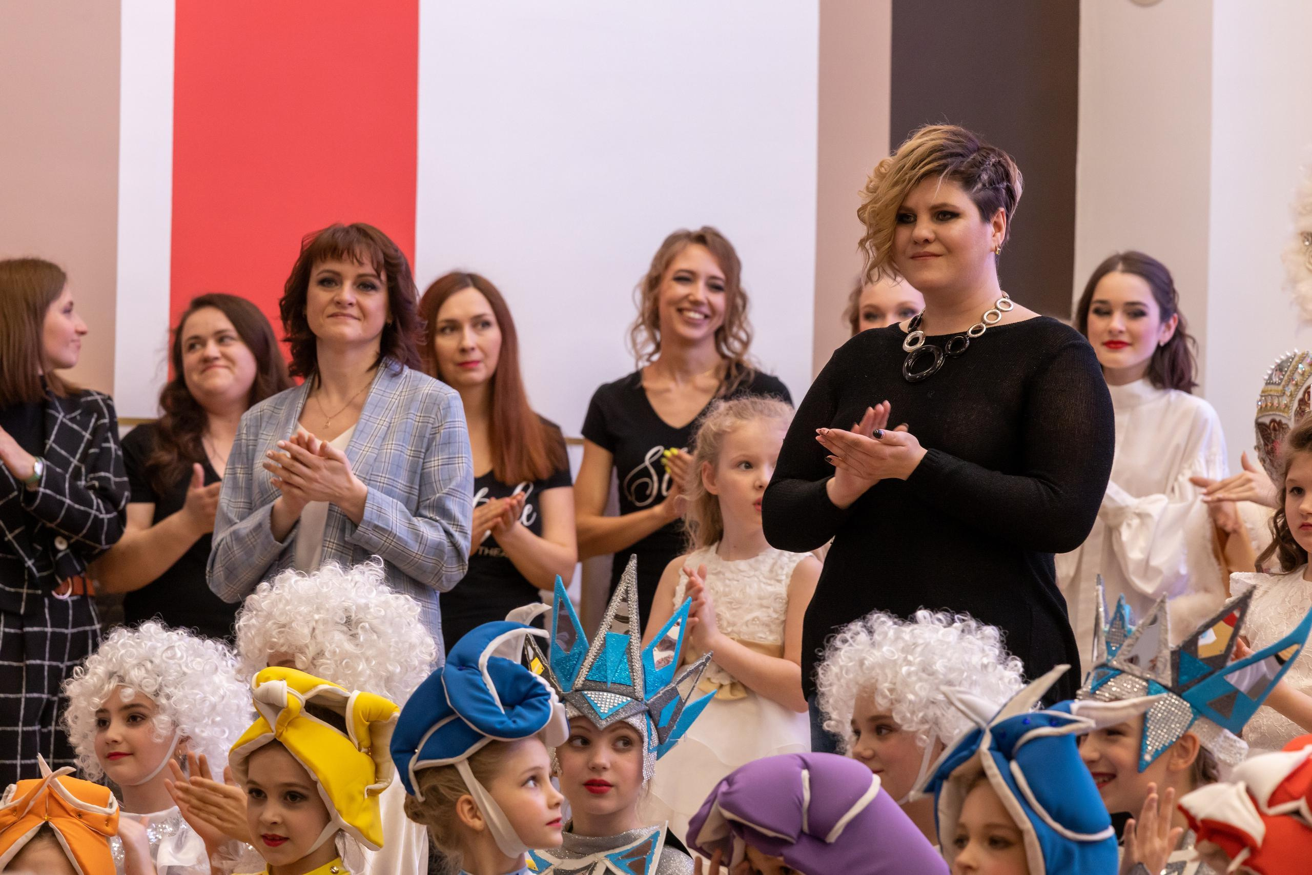 Репортаж 70-200 f2.8 Tamron g2. Показ театр моды «Стиль» («Style» город Тула). Фотограф в Туле Крупский АнДРей. Фотостудия «КАДР71» в Туле