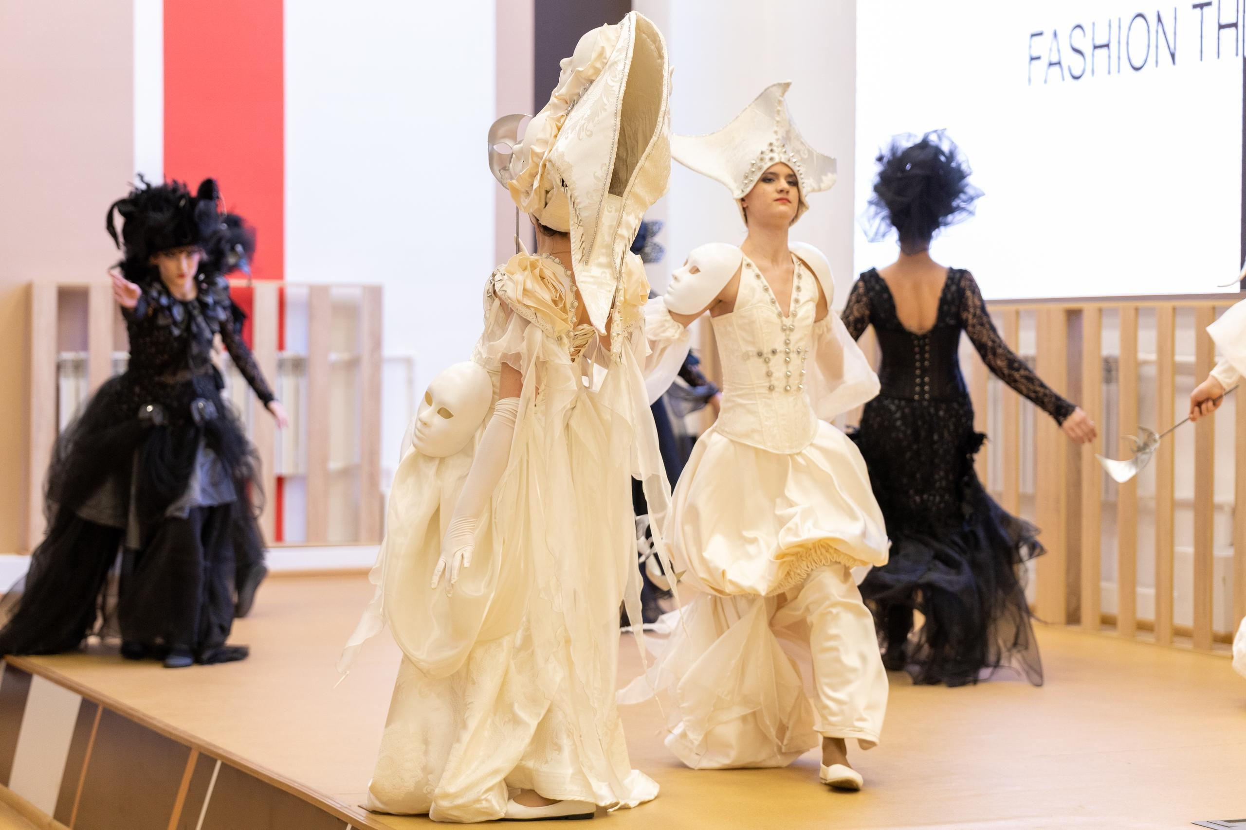 Репортаж 70-200 f2.8 Tamron g2. Показ театр моды «Стиль» («Style» город Тула). Фотограф в Туле Крупский АнДРей. Фотостудия «КАДР71» в Туле