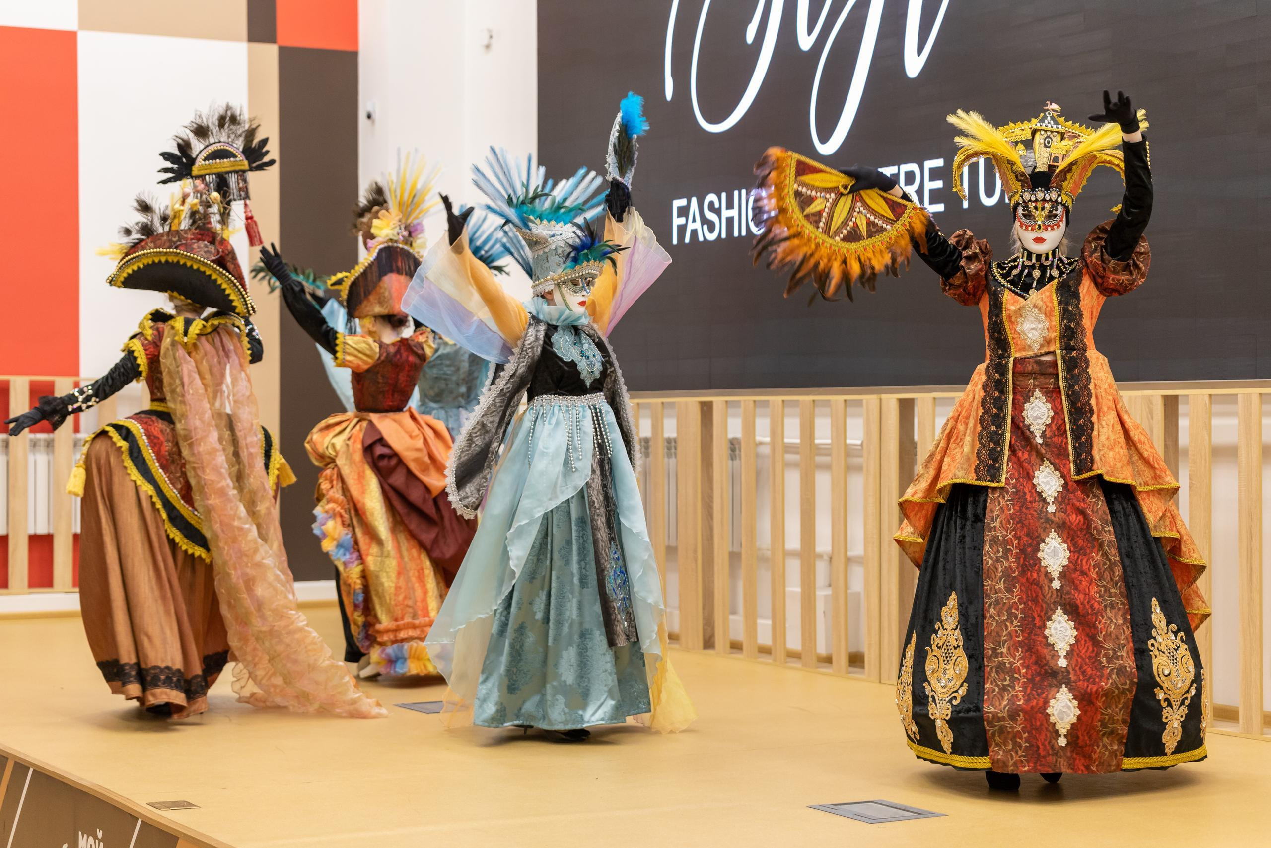 Репортаж 70-200 f2.8 Tamron g2. Показ театр моды «Стиль» («Style» город Тула). Фотограф в Туле Крупский АнДРей. Фотостудия «КАДР71» в Туле