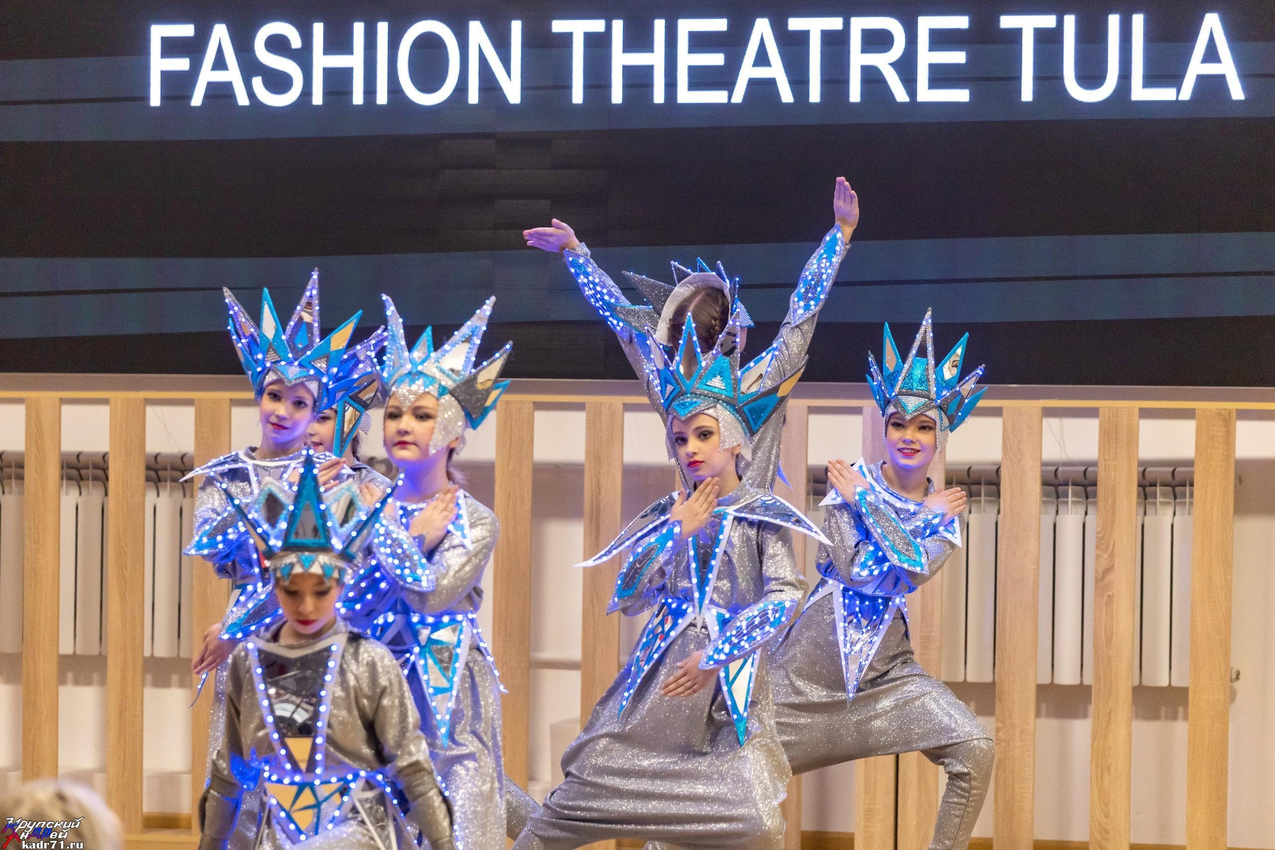 Репортаж 70-200 f2.8 Tamron g2. Показ театр моды «Стиль» («Style» город Тула). Фотограф в Туле Крупский АнДРей. Фотостудия «КАДР71» в Туле