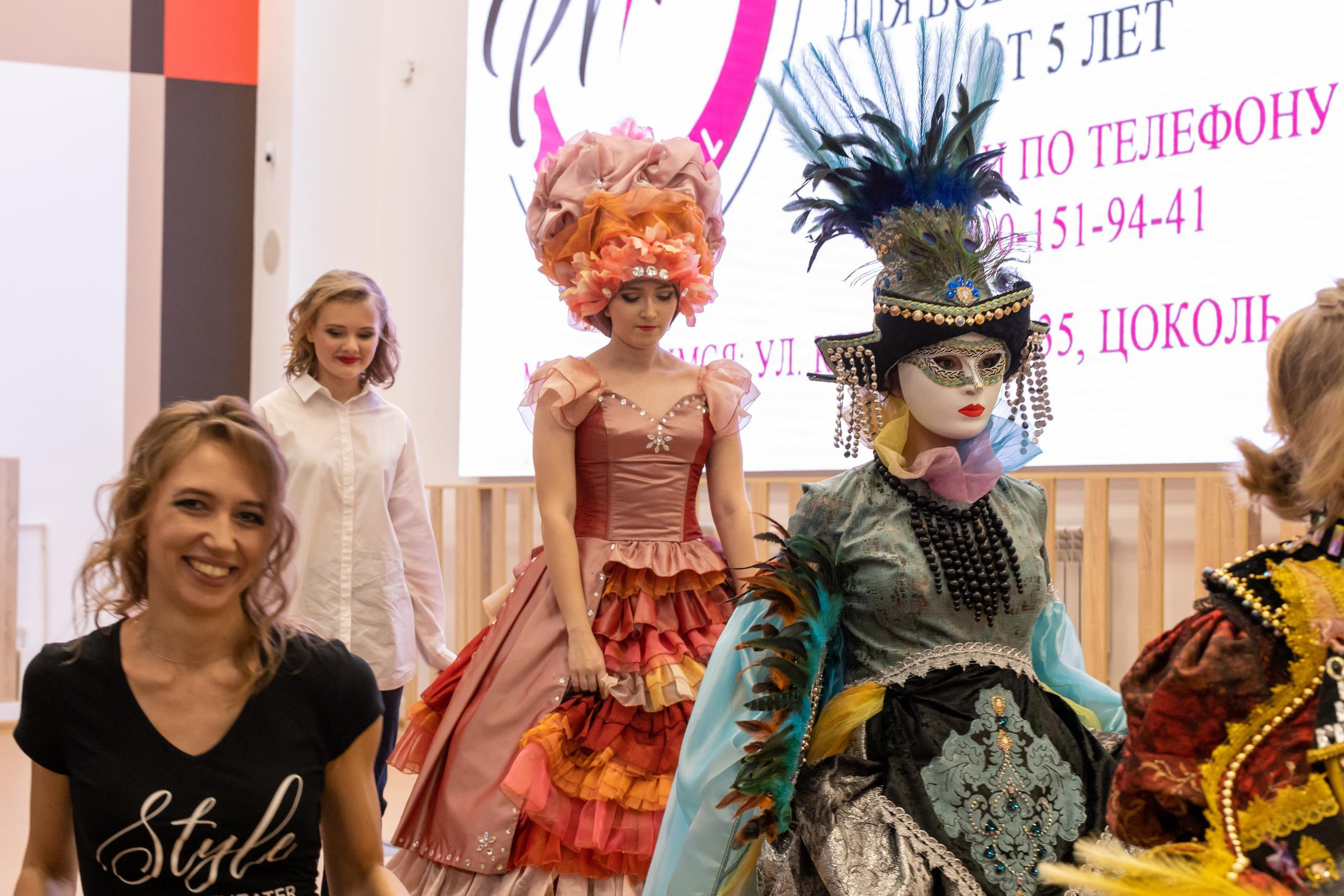 Репортаж 70-200 f2.8 Tamron g2. Показ театр моды «Стиль» («Style» город Тула). Фотограф в Туле Крупский АнДРей. Фотостудия «КАДР71» в Туле