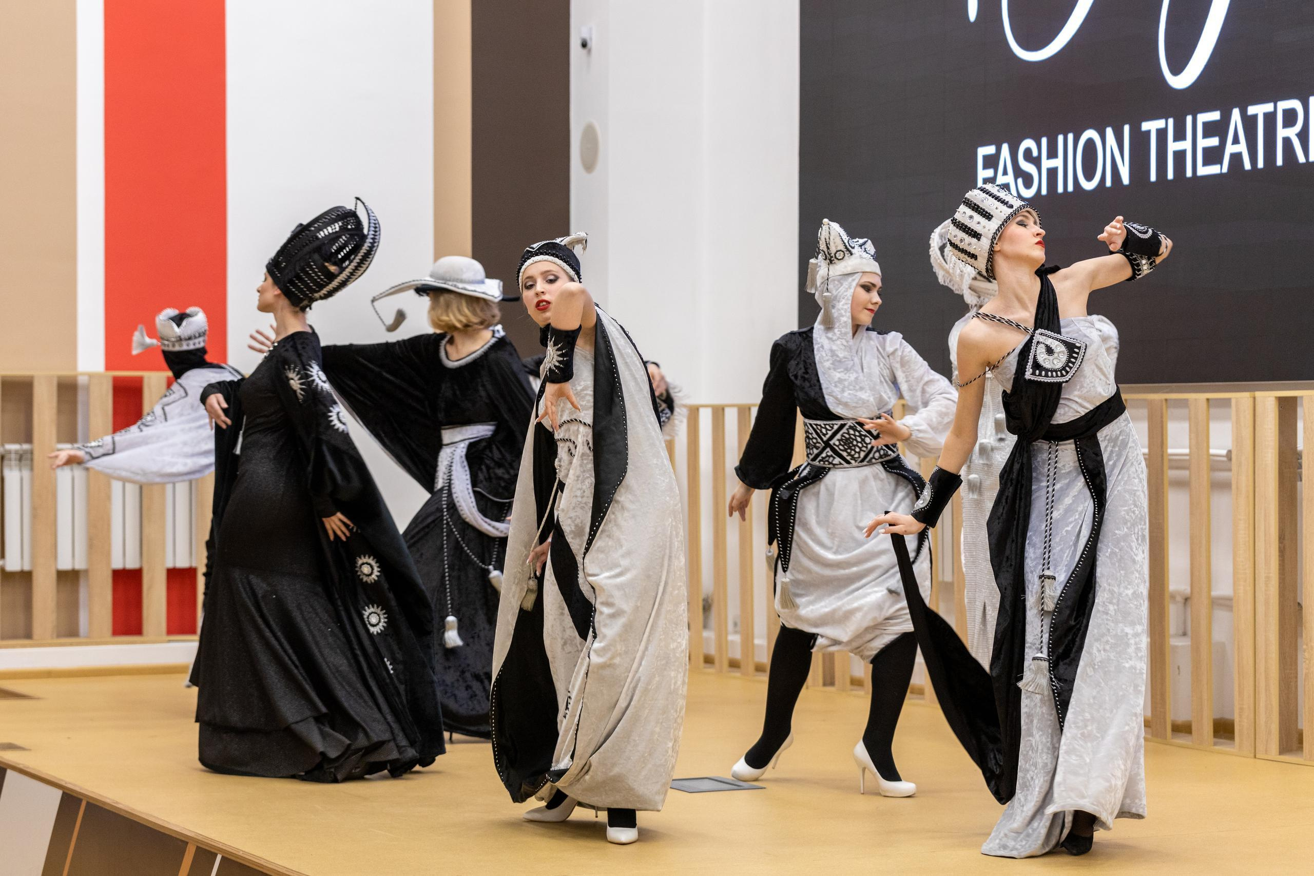 Репортаж 70-200 f2.8 Tamron g2. Показ театр моды «Стиль» («Style» город Тула). Фотограф в Туле Крупский АнДРей. Фотостудия «КАДР71» в Туле