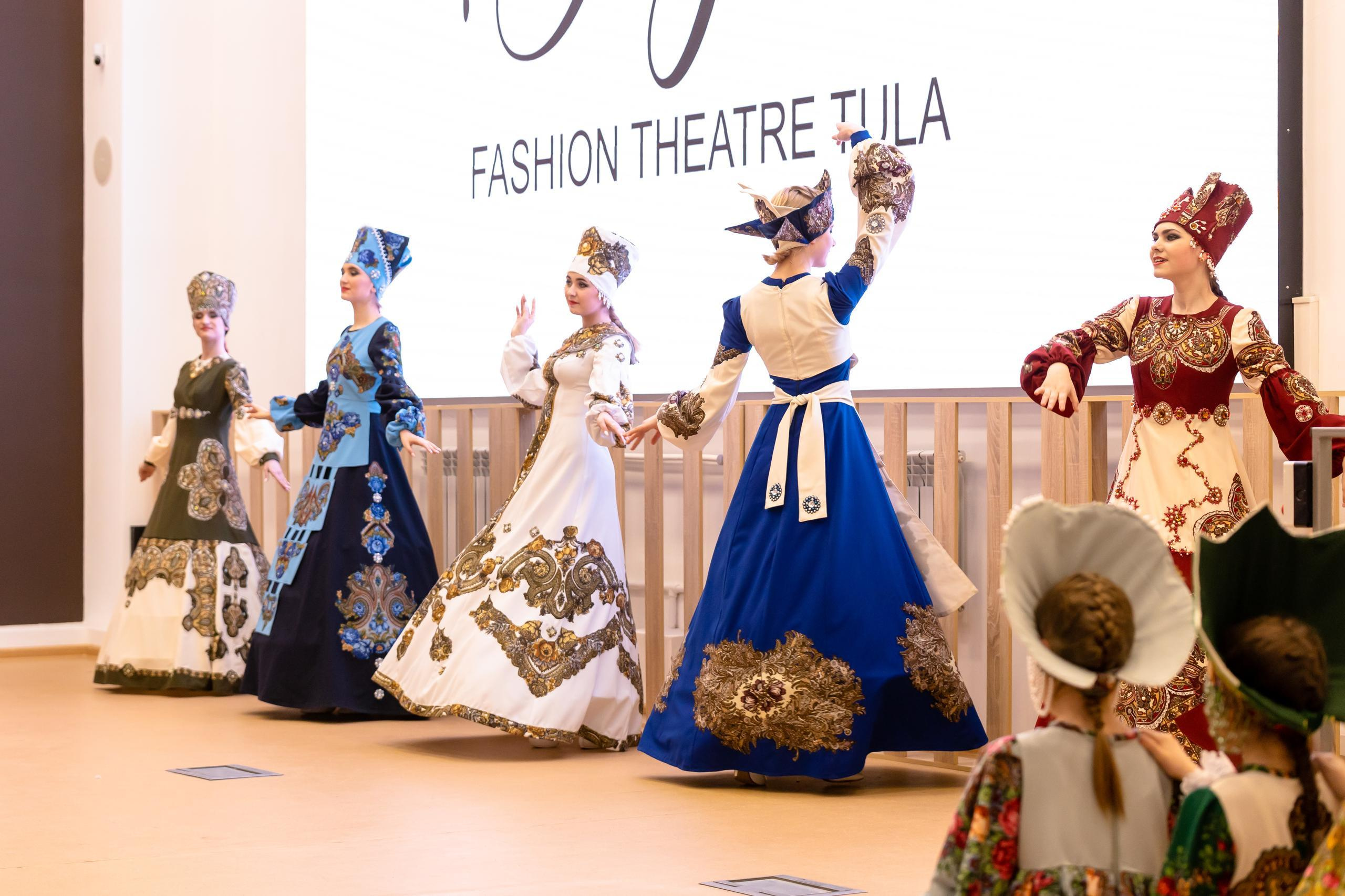 Репортаж 70-200 f2.8 Tamron g2. Показ театр моды «Стиль» («Style» город Тула). Фотограф в Туле Крупский АнДРей. Фотостудия «КАДР71» в Туле