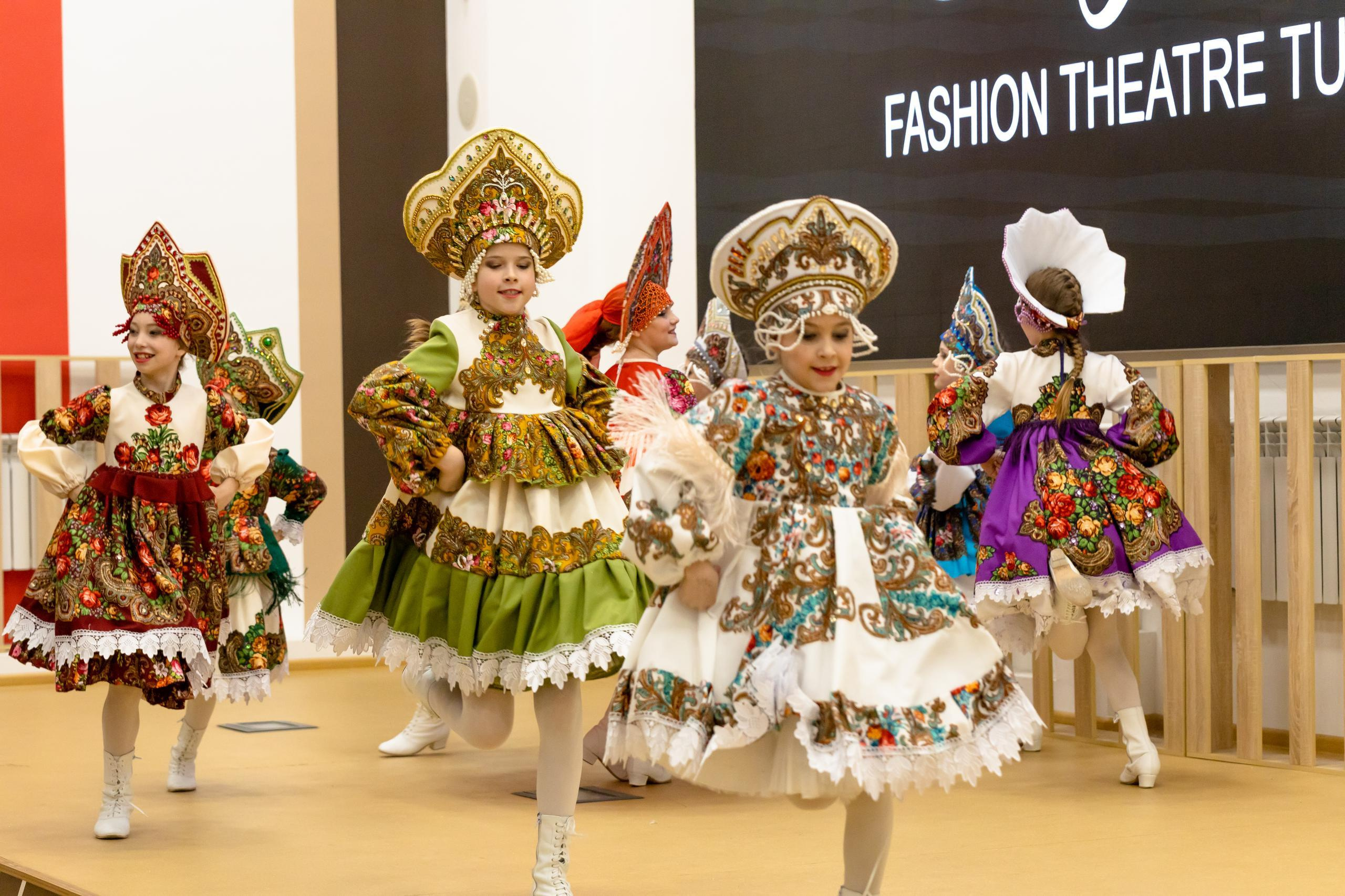 Репортаж 70-200 f2.8 Tamron g2. Показ театр моды «Стиль» («Style» город Тула). Фотограф в Туле Крупский АнДРей. Фотостудия «КАДР71» в Туле