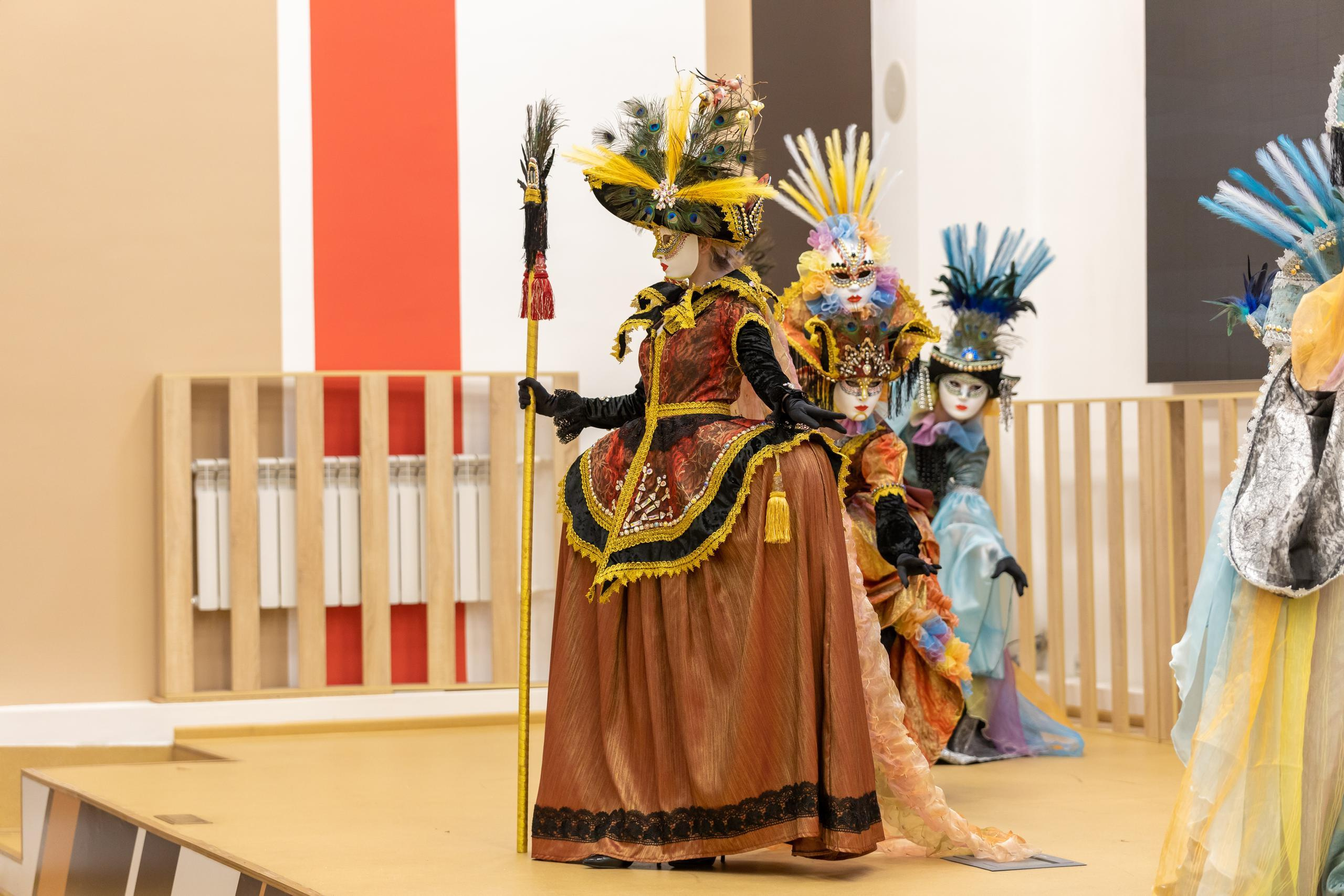 Репортаж 70-200 f2.8 Tamron g2. Показ театр моды «Стиль» («Style» город Тула). Фотограф в Туле Крупский АнДРей. Фотостудия «КАДР71» в Туле