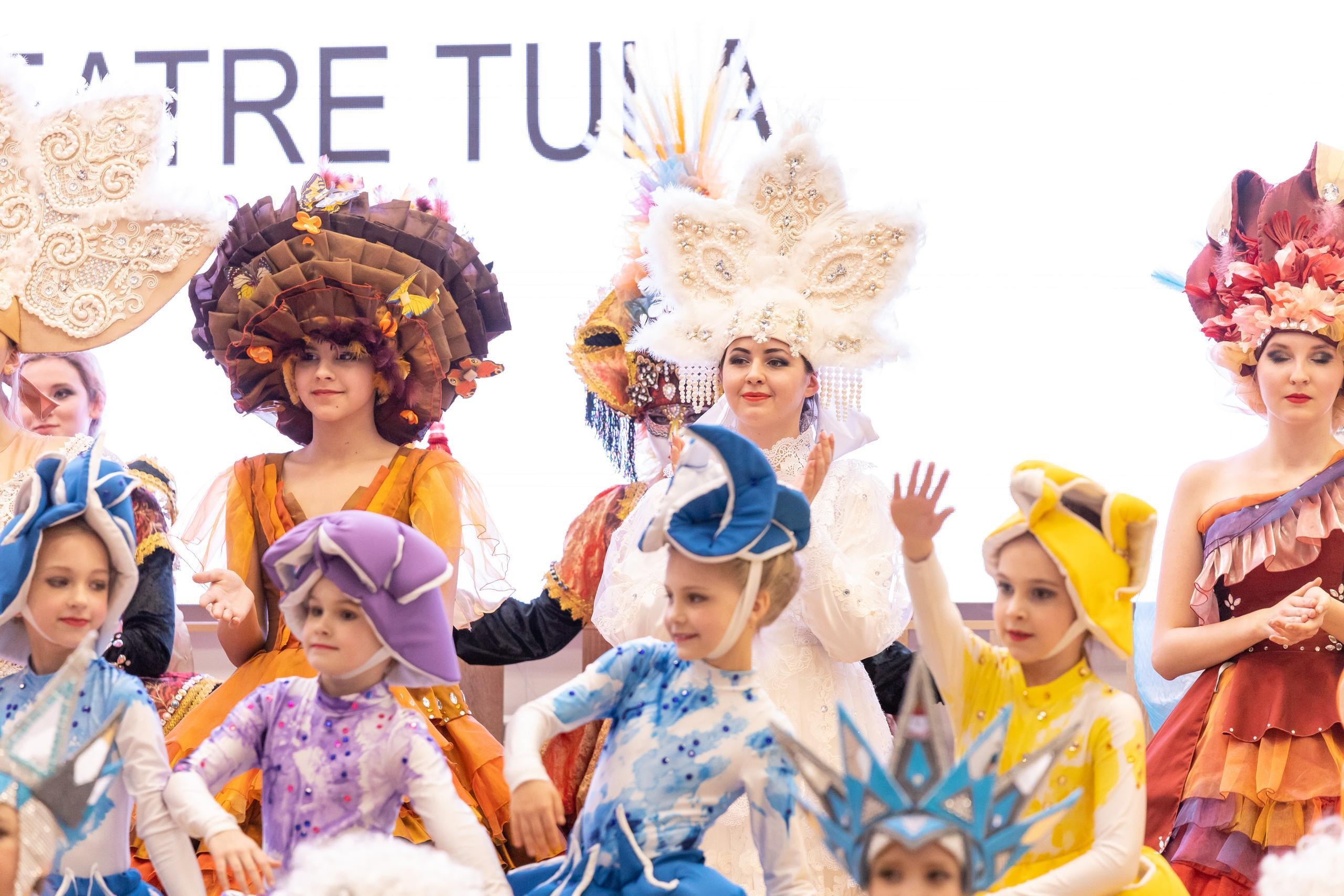 Репортаж 70-200 f2.8 Tamron g2. Показ театр моды «Стиль» («Style» город Тула). Фотограф в Туле Крупский АнДРей. Фотостудия «КАДР71» в Туле