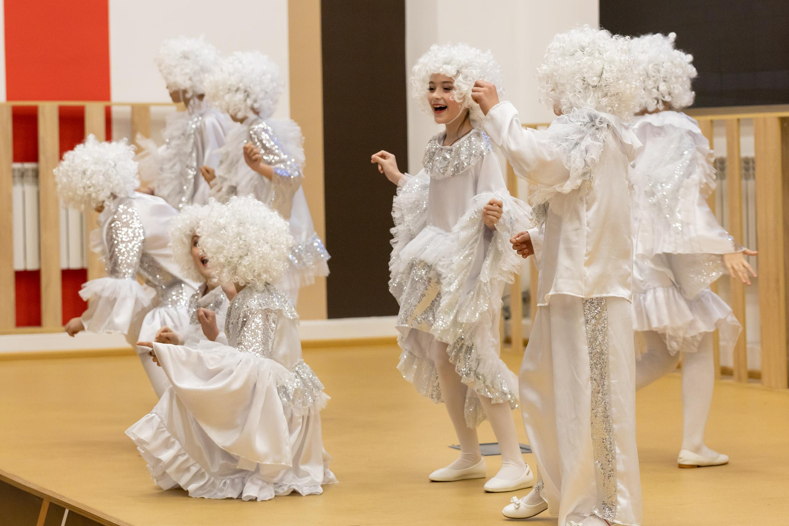 Репортаж 70-200 f2.8 Tamron g2. Показ театр моды «Стиль» («Style» город Тула). Фотограф в Туле Крупский АнДРей. Фотостудия «КАДР71» в Туле