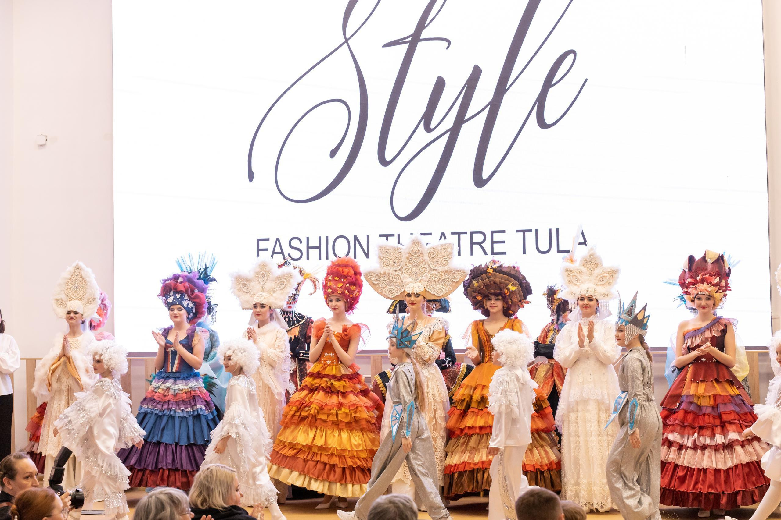 Репортаж 70-200 f2.8 Tamron g2. Показ театр моды «Стиль» («Style» город Тула). Фотограф в Туле Крупский АнДРей. Фотостудия «КАДР71» в Туле