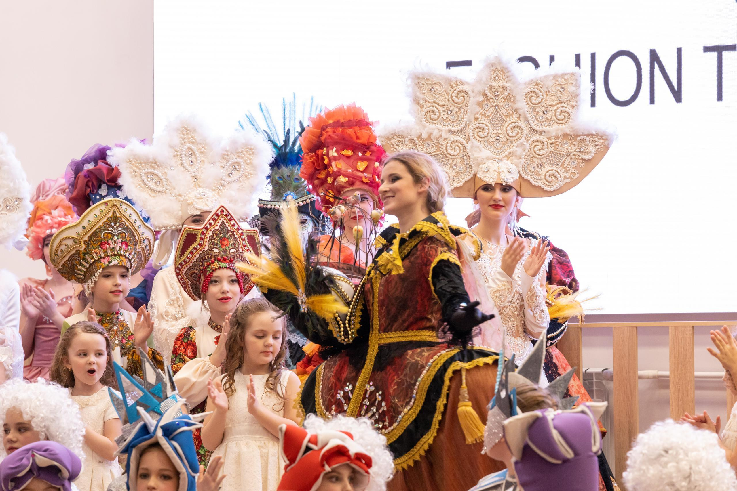 Репортаж 70-200 f2.8 Tamron g2. Показ театр моды «Стиль» («Style» город Тула). Фотограф в Туле Крупский АнДРей. Фотостудия «КАДР71» в Туле