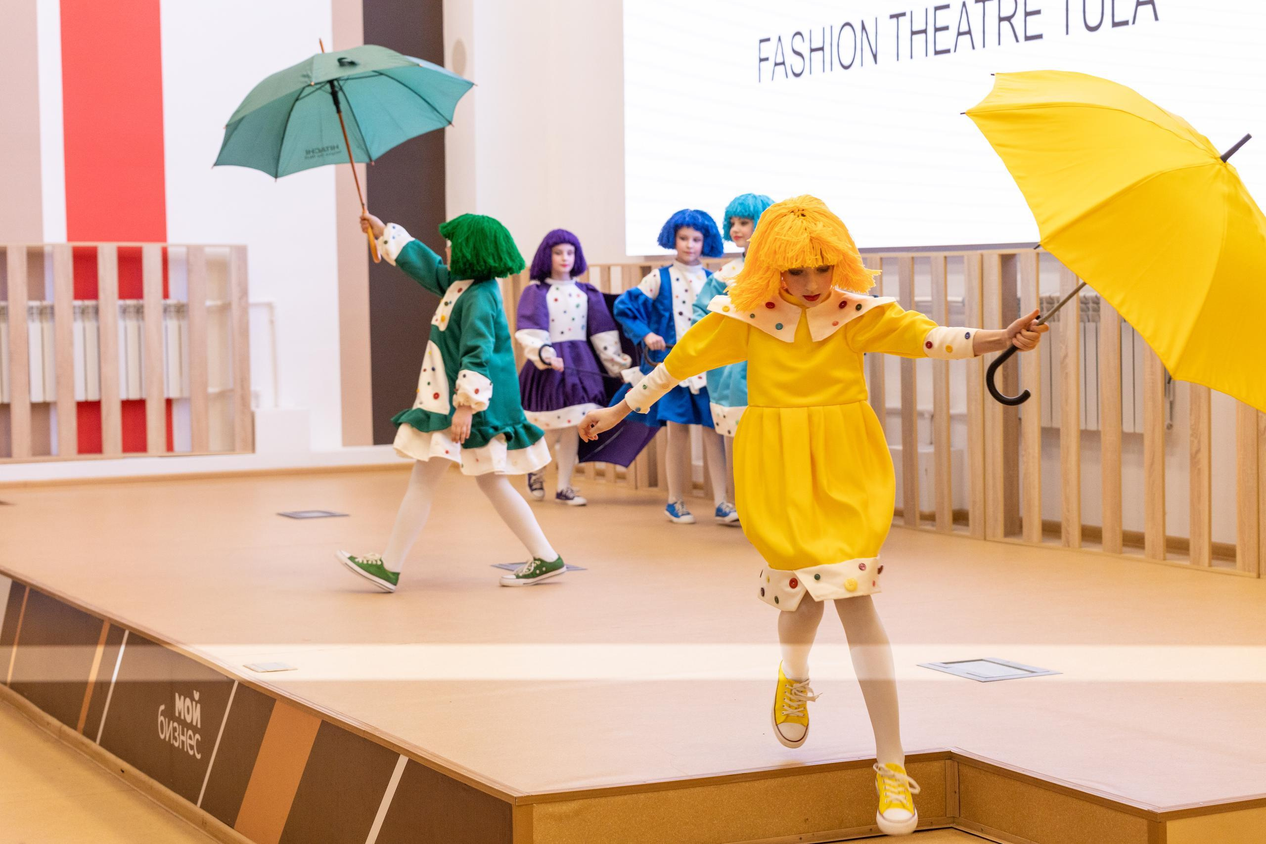 Репортаж 70-200 f2.8 Tamron g2. Показ театр моды «Стиль» («Style» город Тула). Фотограф в Туле Крупский АнДРей. Фотостудия «КАДР71» в Туле