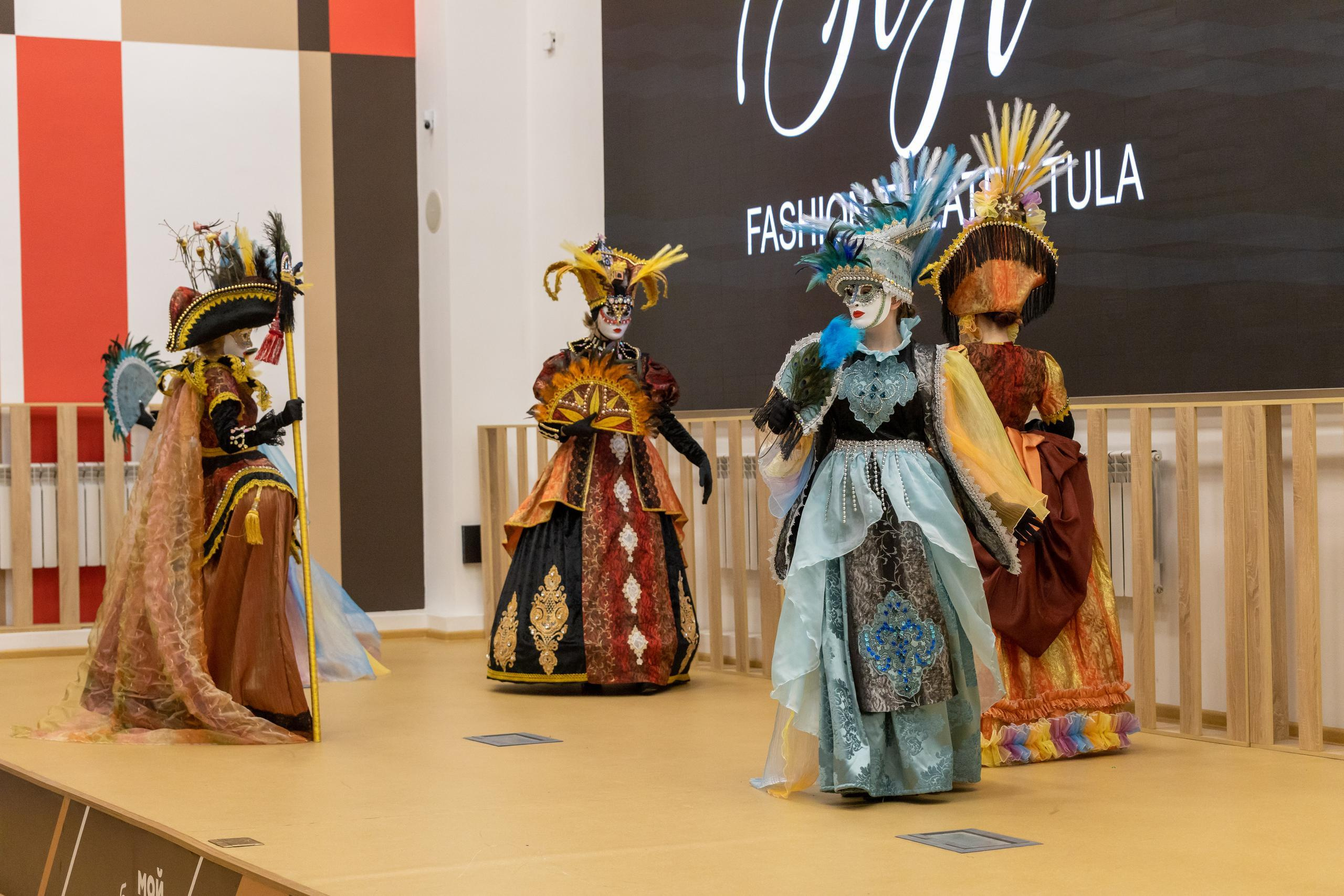 Репортаж 70-200 f2.8 Tamron g2. Показ театр моды «Стиль» («Style» город Тула). Фотограф в Туле Крупский АнДРей. Фотостудия «КАДР71» в Туле