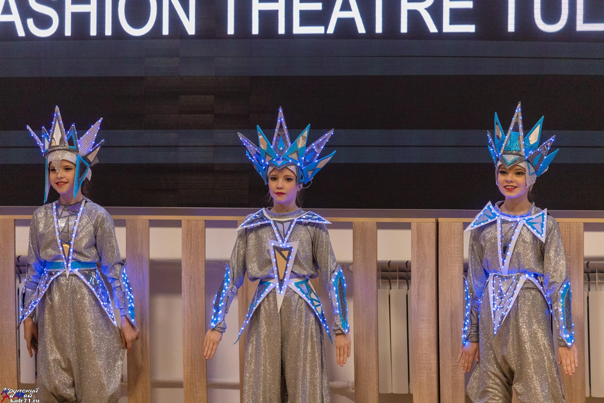 Репортаж 70-200 f2.8 Tamron g2. Показ театр моды «Стиль» («Style» город Тула). Фотограф в Туле Крупский АнДРей. Фотостудия «КАДР71» в Туле