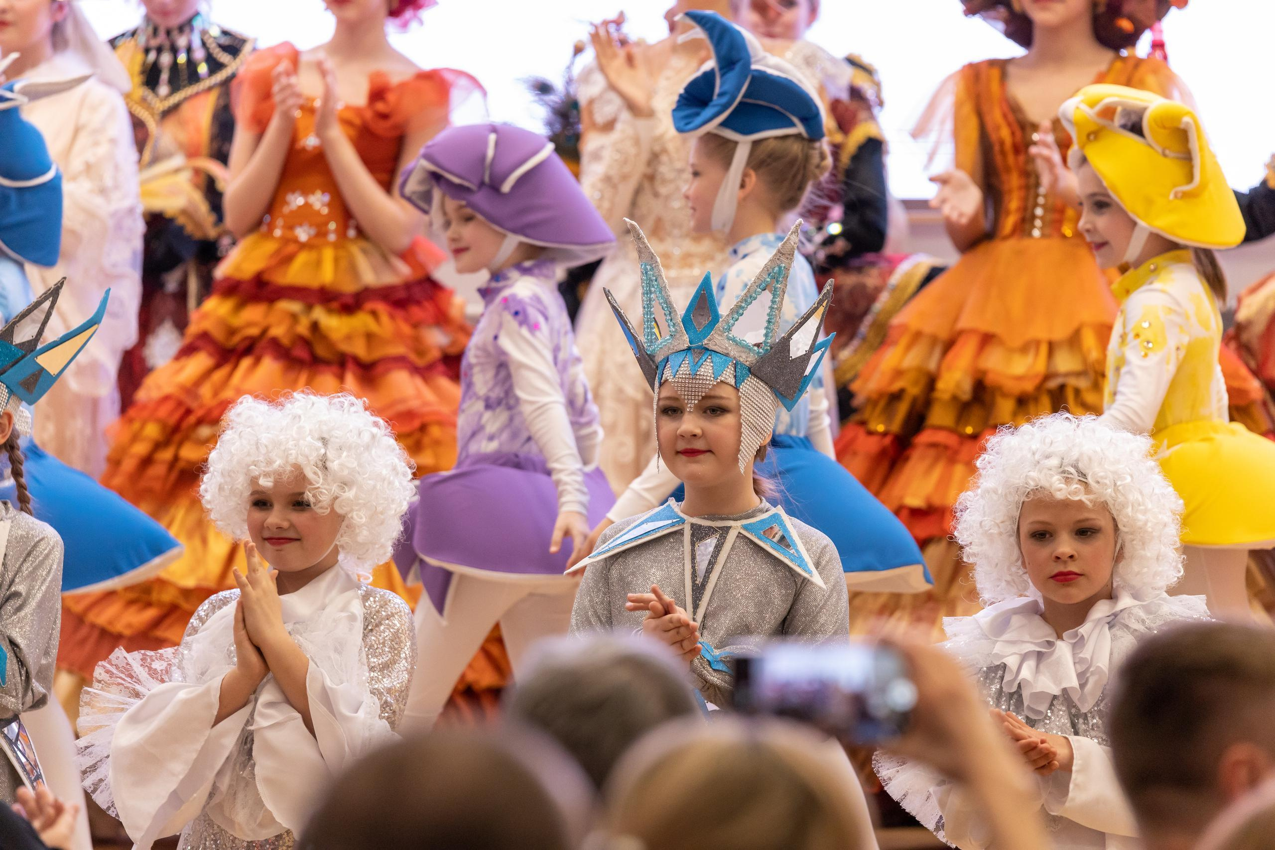 Репортаж 70-200 f2.8 Tamron g2. Показ театр моды «Стиль» («Style» город Тула). Фотограф в Туле Крупский АнДРей. Фотостудия «КАДР71» в Туле