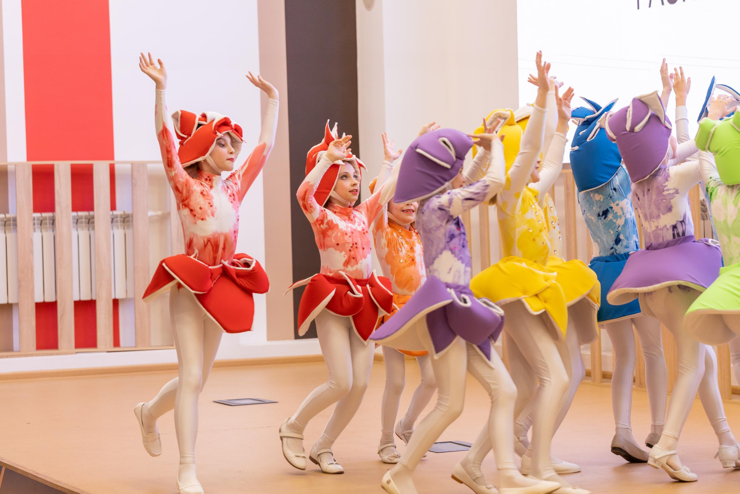 Репортаж 70-200 f2.8 Tamron g2. Показ театр моды «Стиль» («Style» город Тула). Фотограф в Туле Крупский АнДРей. Фотостудия «КАДР71» в Туле