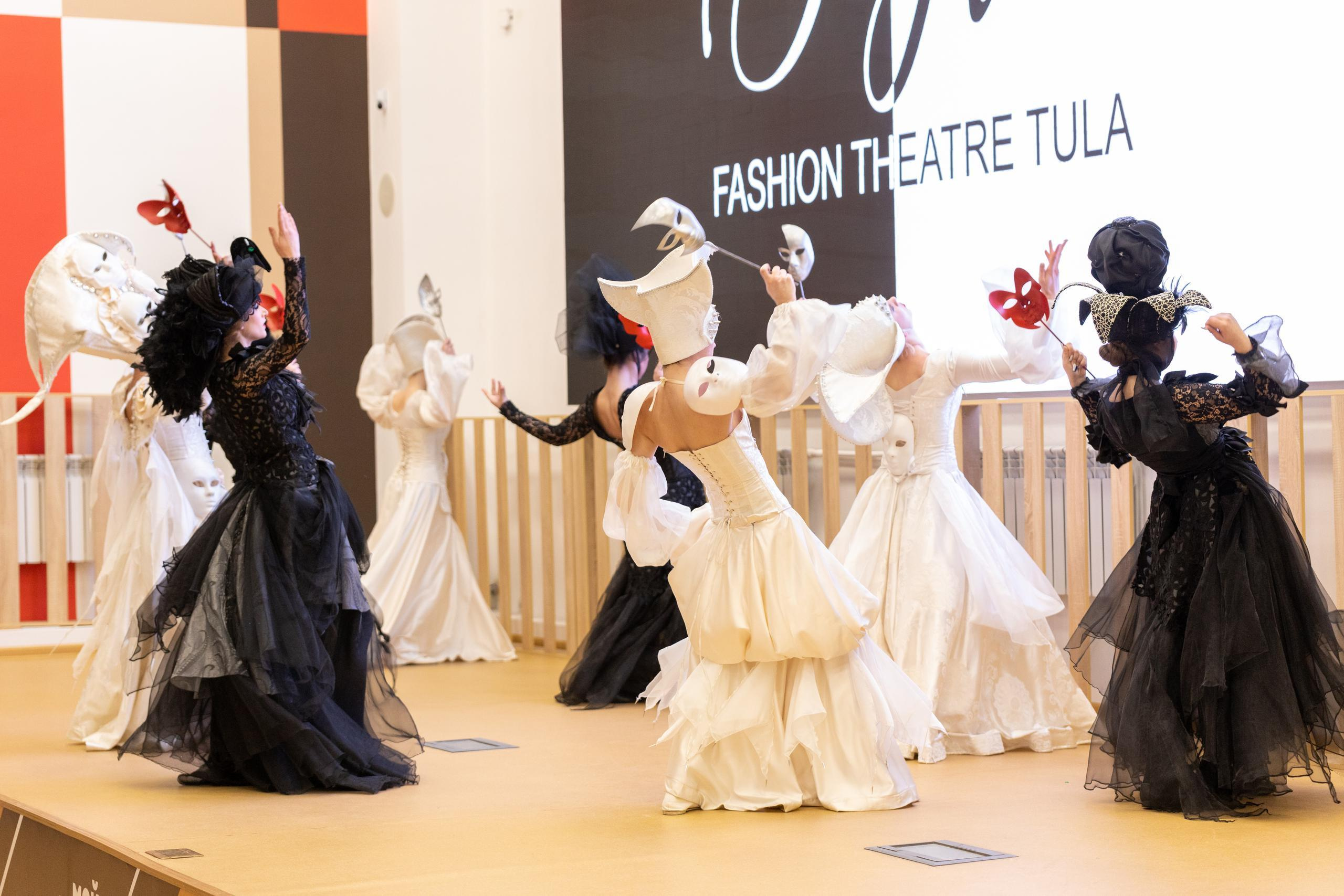 Репортаж 70-200 f2.8 Tamron g2. Показ театр моды «Стиль» («Style» город Тула). Фотограф в Туле Крупский АнДРей. Фотостудия «КАДР71» в Туле