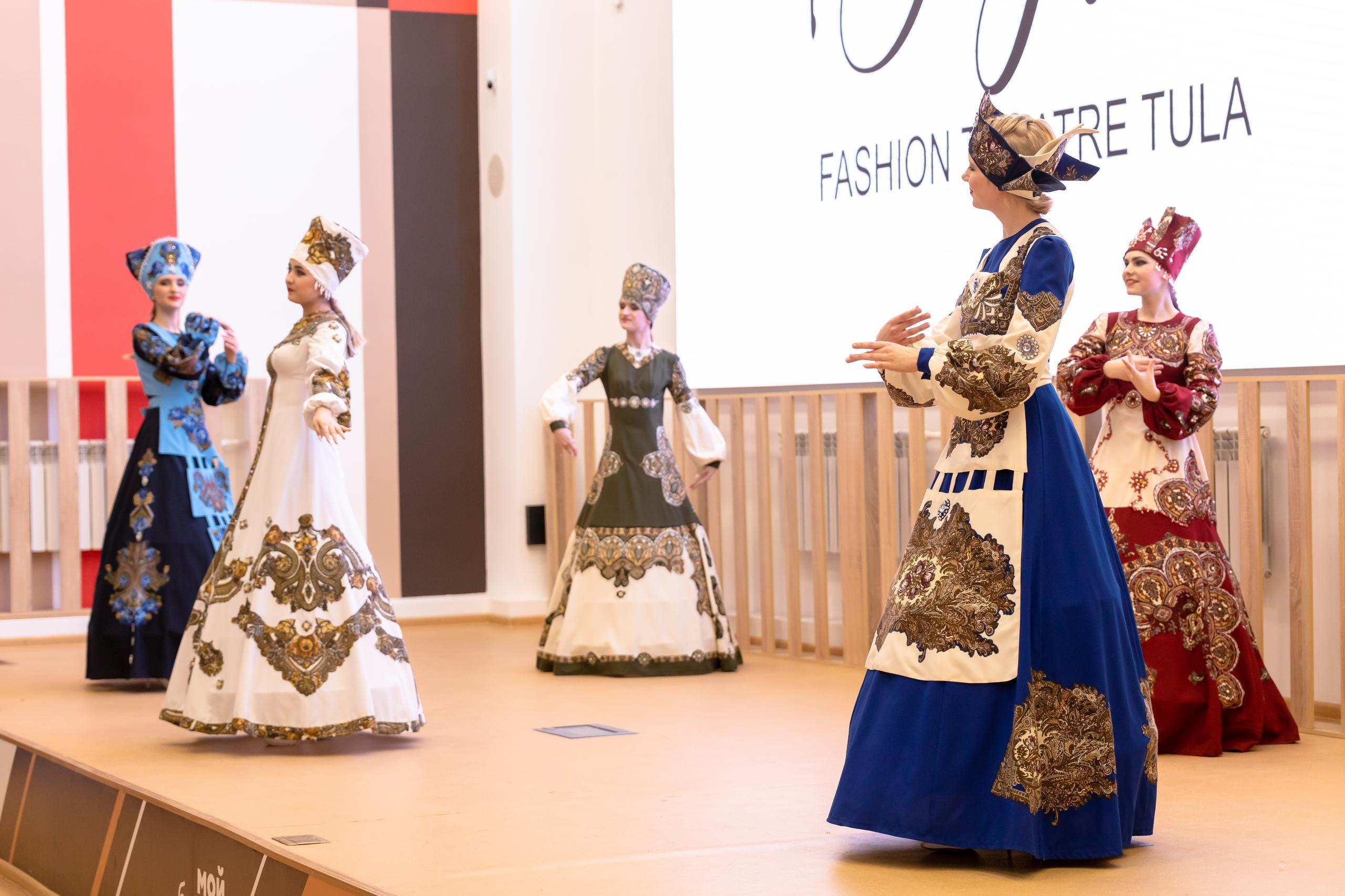 Репортаж 70-200 f2.8 Tamron g2. Показ театр моды «Стиль» («Style» город Тула). Фотограф в Туле Крупский АнДРей. Фотостудия «КАДР71» в Туле