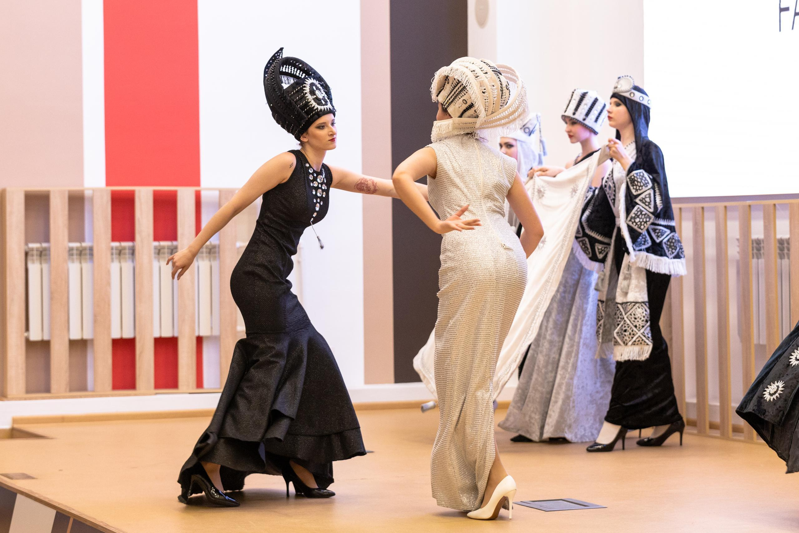 Репортаж 70-200 f2.8 Tamron g2. Показ театр моды «Стиль» («Style» город Тула). Фотограф в Туле Крупский АнДРей. Фотостудия «КАДР71» в Туле