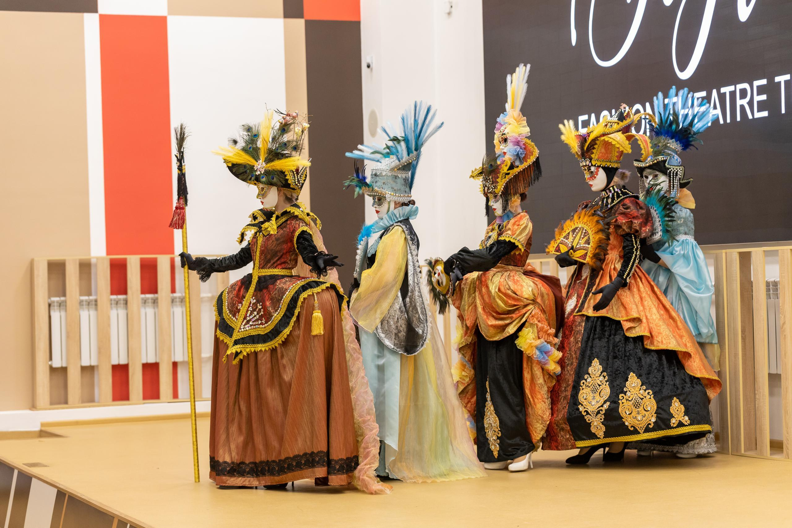 Репортаж 70-200 f2.8 Tamron g2. Показ театр моды «Стиль» («Style» город Тула). Фотограф в Туле Крупский АнДРей. Фотостудия «КАДР71» в Туле