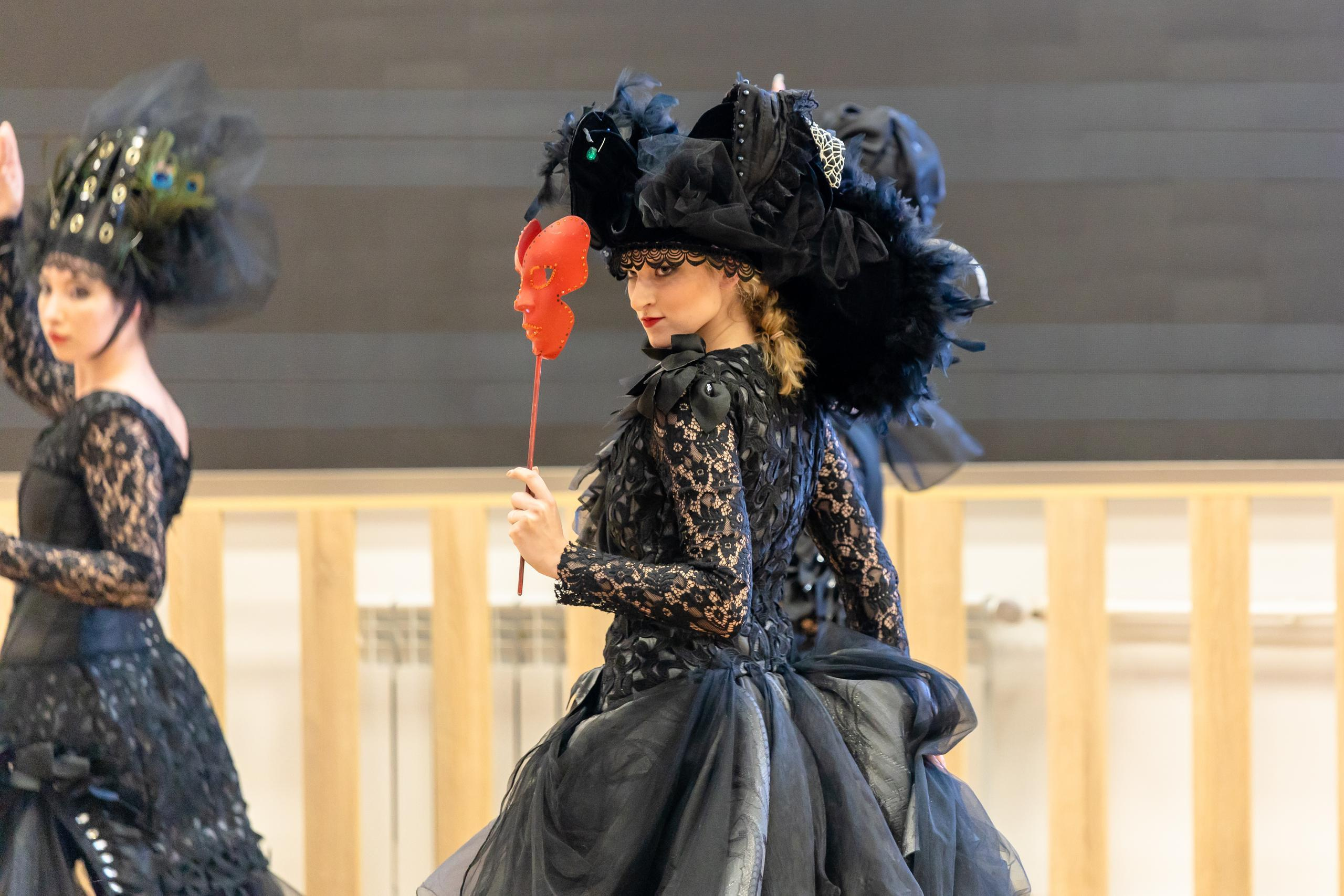 Репортаж 70-200 f2.8 Tamron g2. Показ театр моды «Стиль» («Style» город Тула). Фотограф в Туле Крупский АнДРей. Фотостудия «КАДР71» в Туле