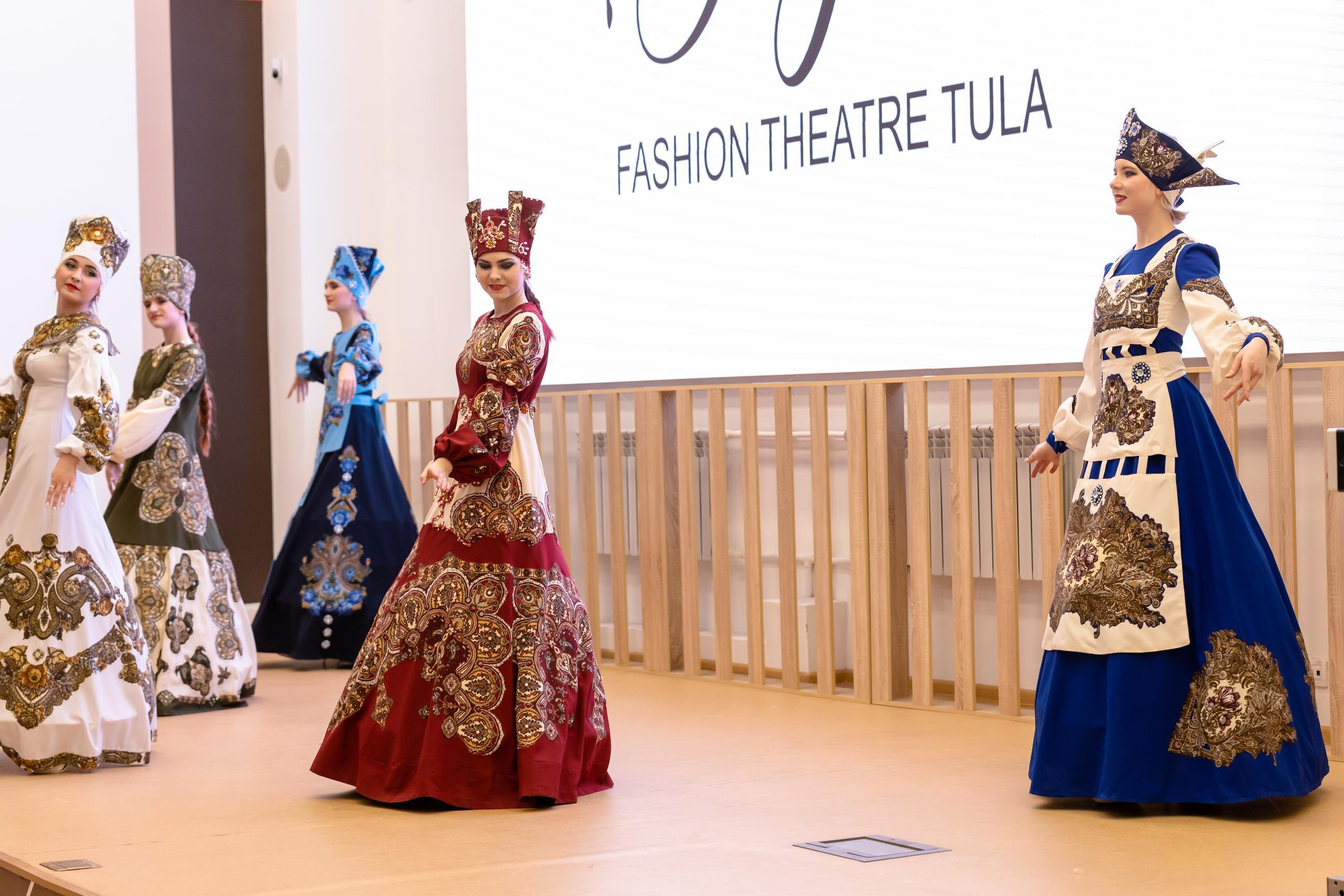 Репортаж 70-200 f2.8 Tamron g2. Показ театр моды «Стиль» («Style» город Тула). Фотограф в Туле Крупский АнДРей. Фотостудия «КАДР71» в Туле