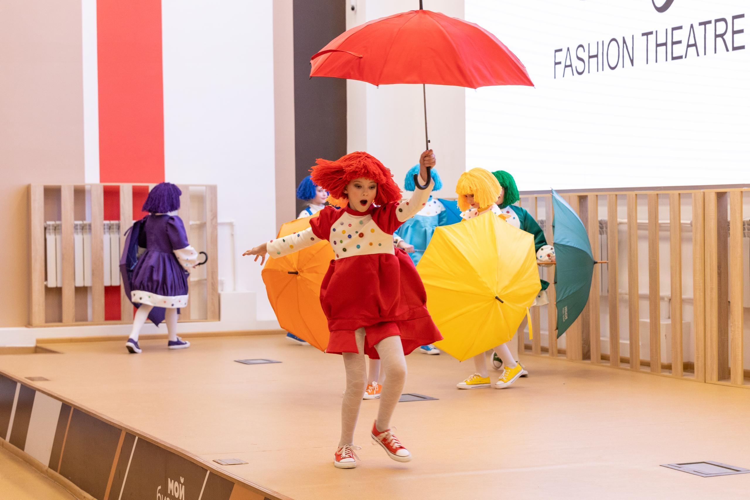 Репортаж 70-200 f2.8 Tamron g2. Показ театр моды «Стиль» («Style» город Тула). Фотограф в Туле Крупский АнДРей. Фотостудия «КАДР71» в Туле