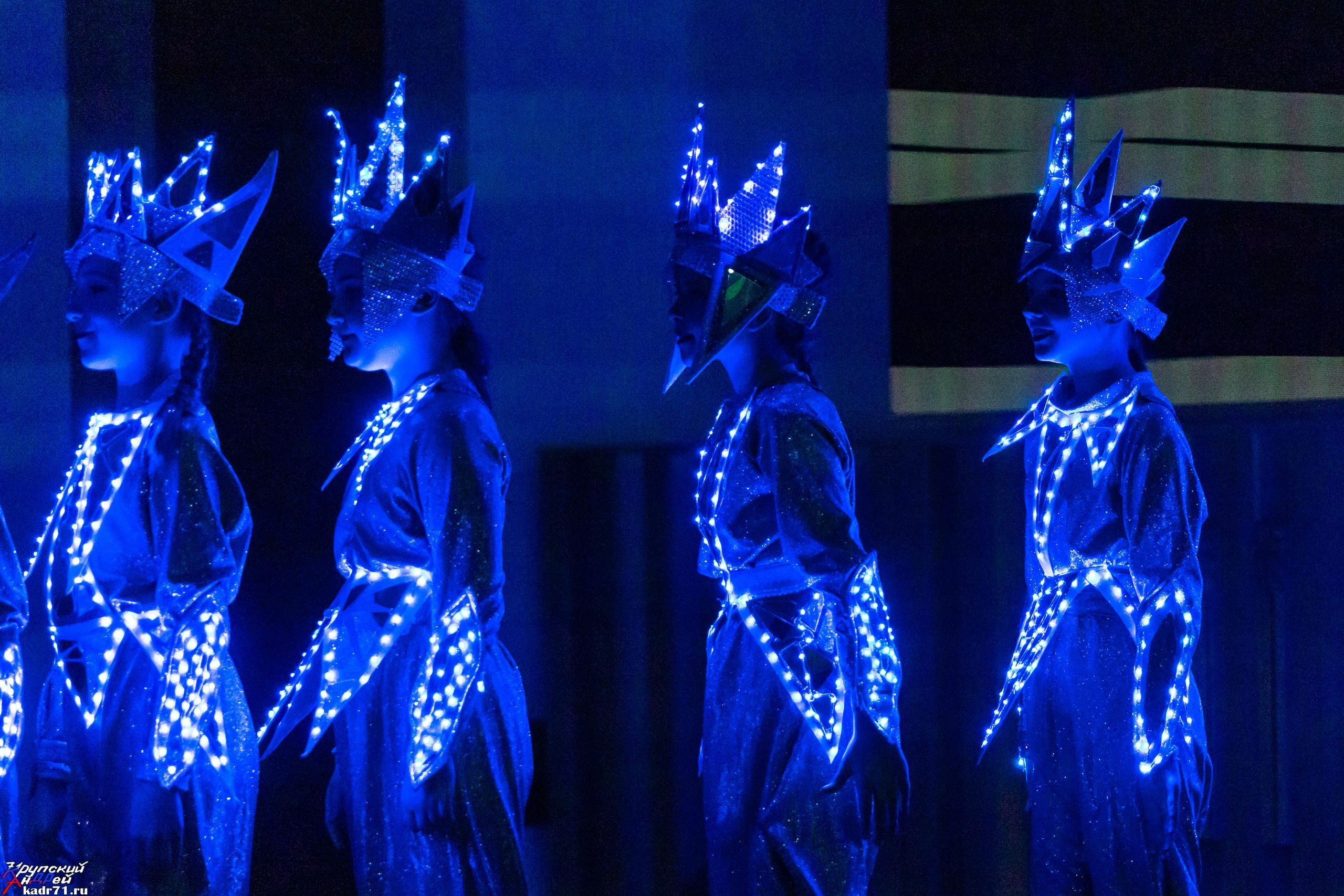 Репортаж 70-200 f2.8 Tamron g2. Показ театр моды «Стиль» («Style» город Тула). Фотограф в Туле Крупский АнДРей. Фотостудия «КАДР71» в Туле