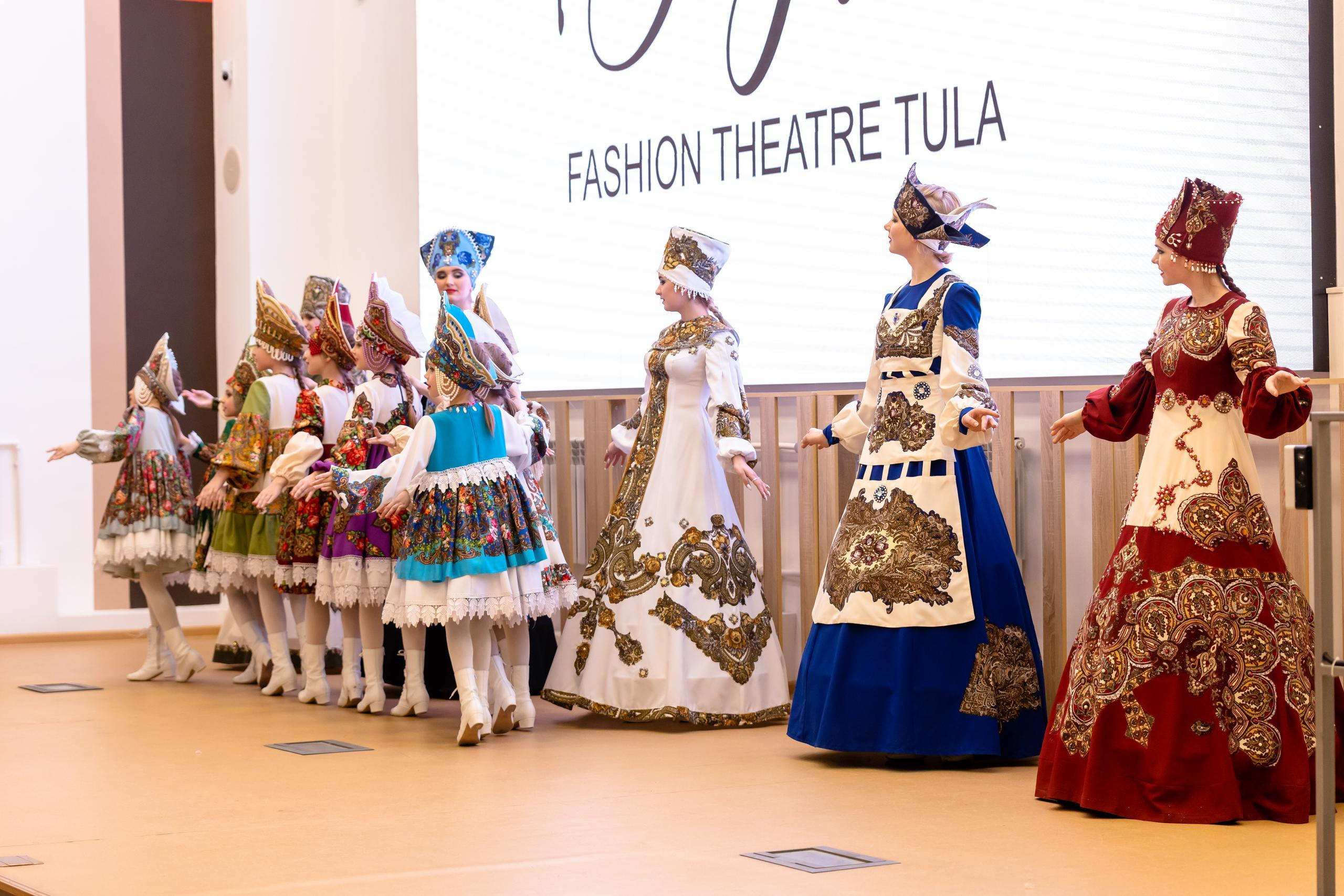 Репортаж 70-200 f2.8 Tamron g2. Показ театр моды «Стиль» («Style» город Тула). Фотограф в Туле Крупский АнДРей. Фотостудия «КАДР71» в Туле